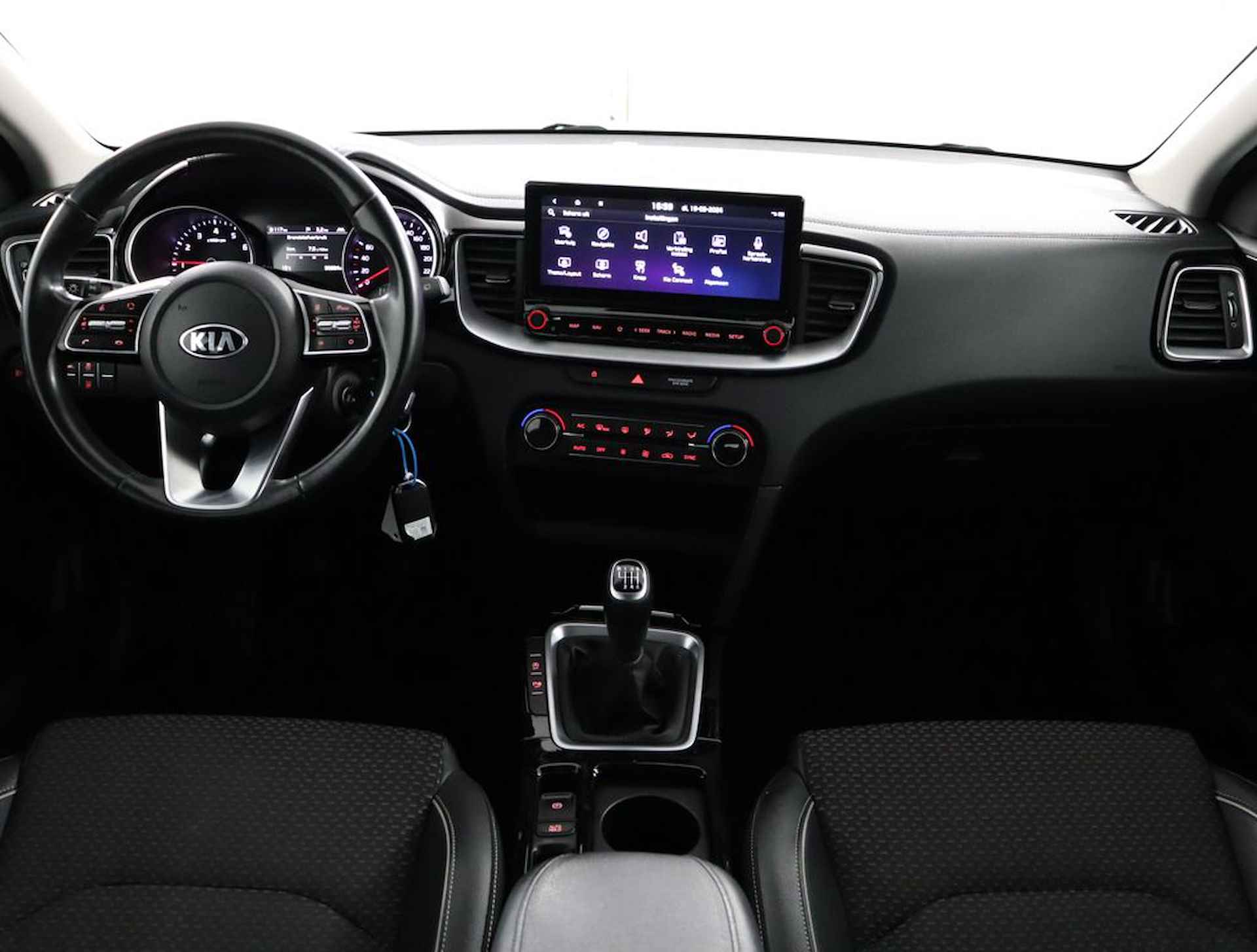 Kia Xceed 1.0 T-GDi DynamicLine - 18" LM-velgen - Apple Carplay/Android Auto - Navigatie - Airco - Camera - Fabrieksgarantie tot 02-2027 - 28/54