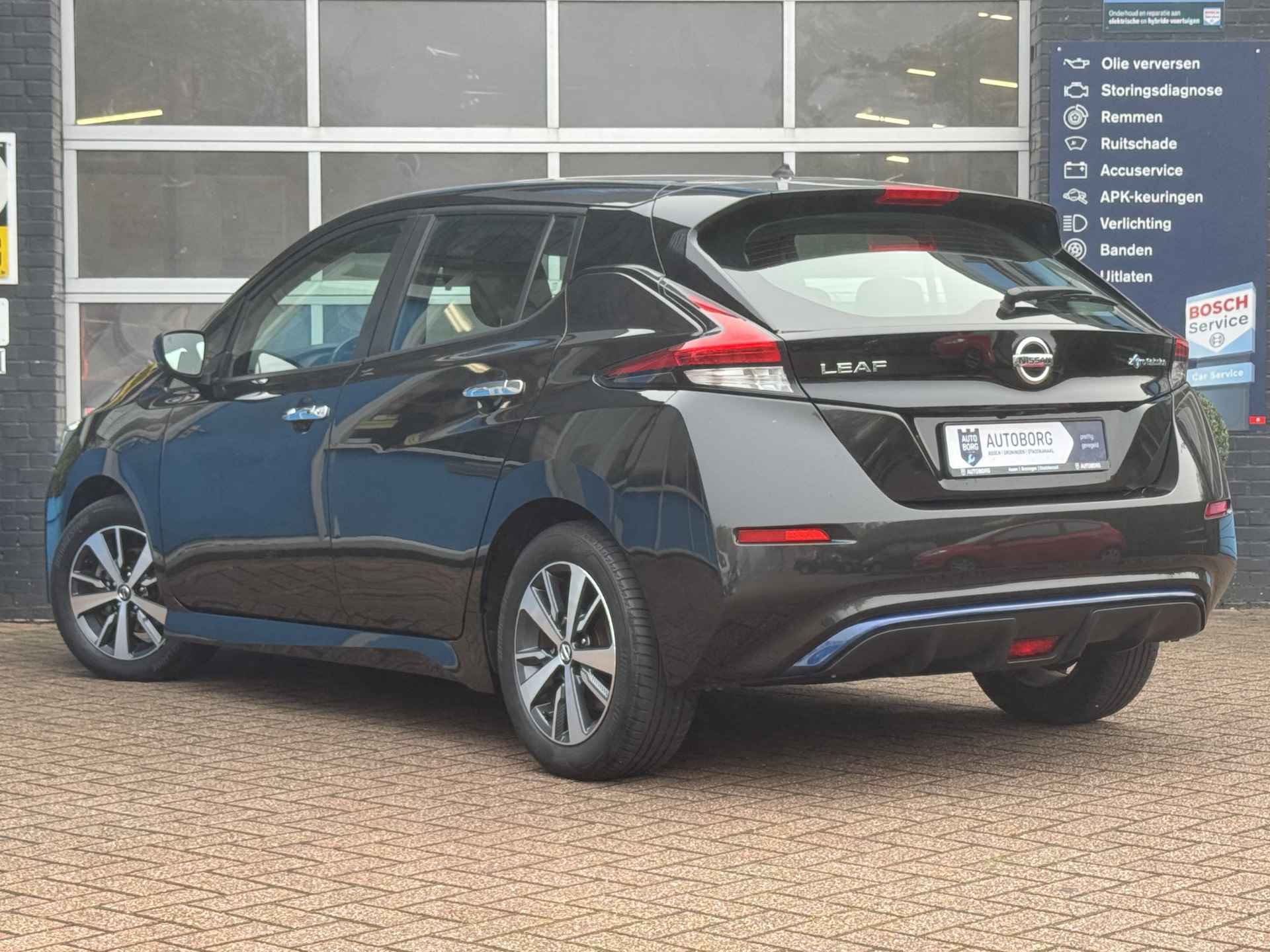 Nissan LEAF *INCLUSIEF LAADPAAL* Acenta 40 kWh | Warmtepomp | Dodehoek Assistentie | Cruise Control Adaptief | Navigatie | Rijklaar + 12 Maand BOVAG Garantie - 43/52