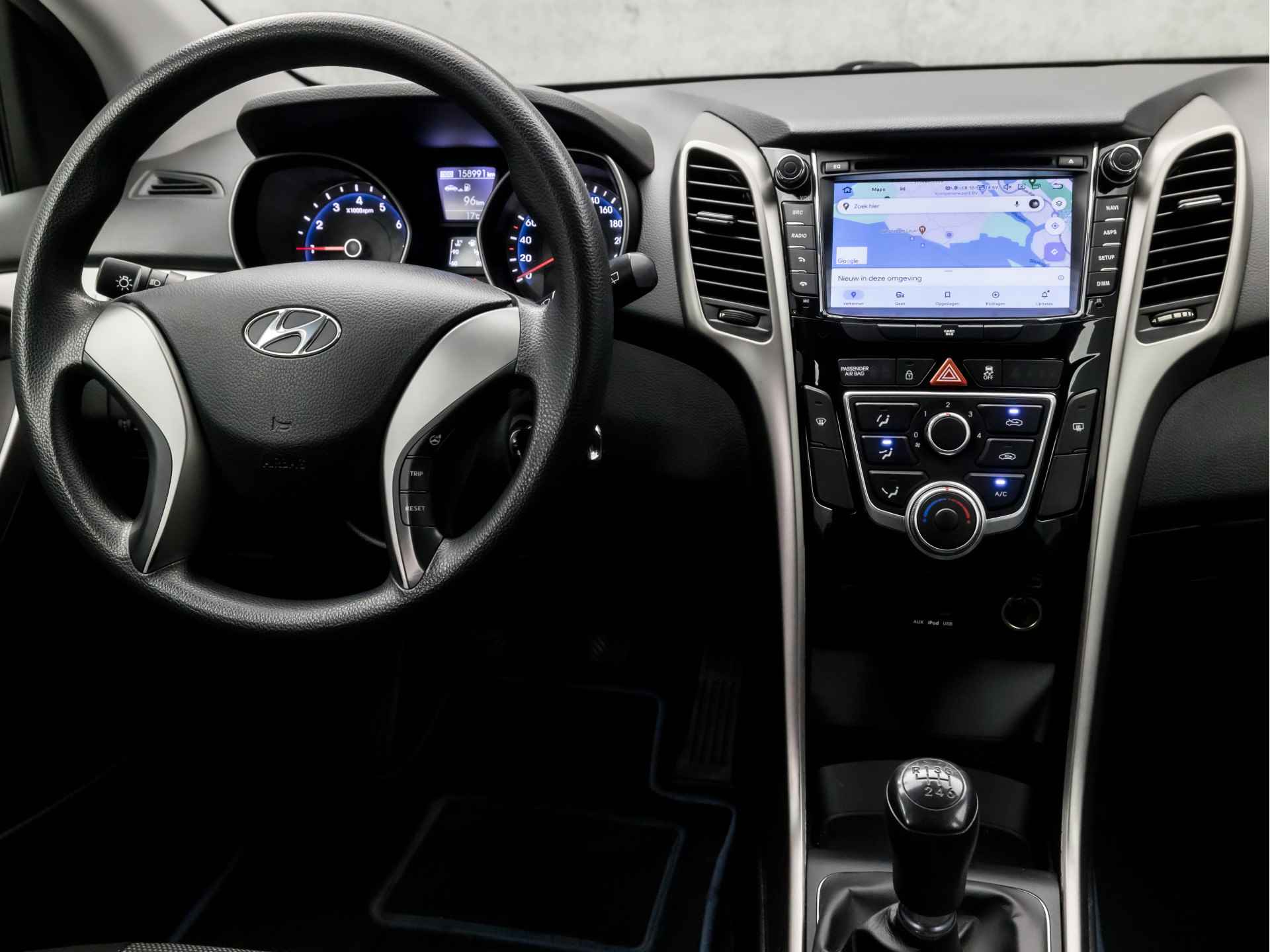 Hyundai i30 1.4i i-Drive Sport (NAVIGATIE, CAMERA, XENON, SPORTSTOELEN, ELEK RAMEN, BLUETOOTH, LM VELGEN, NIEUWSTAAT) - 7/31