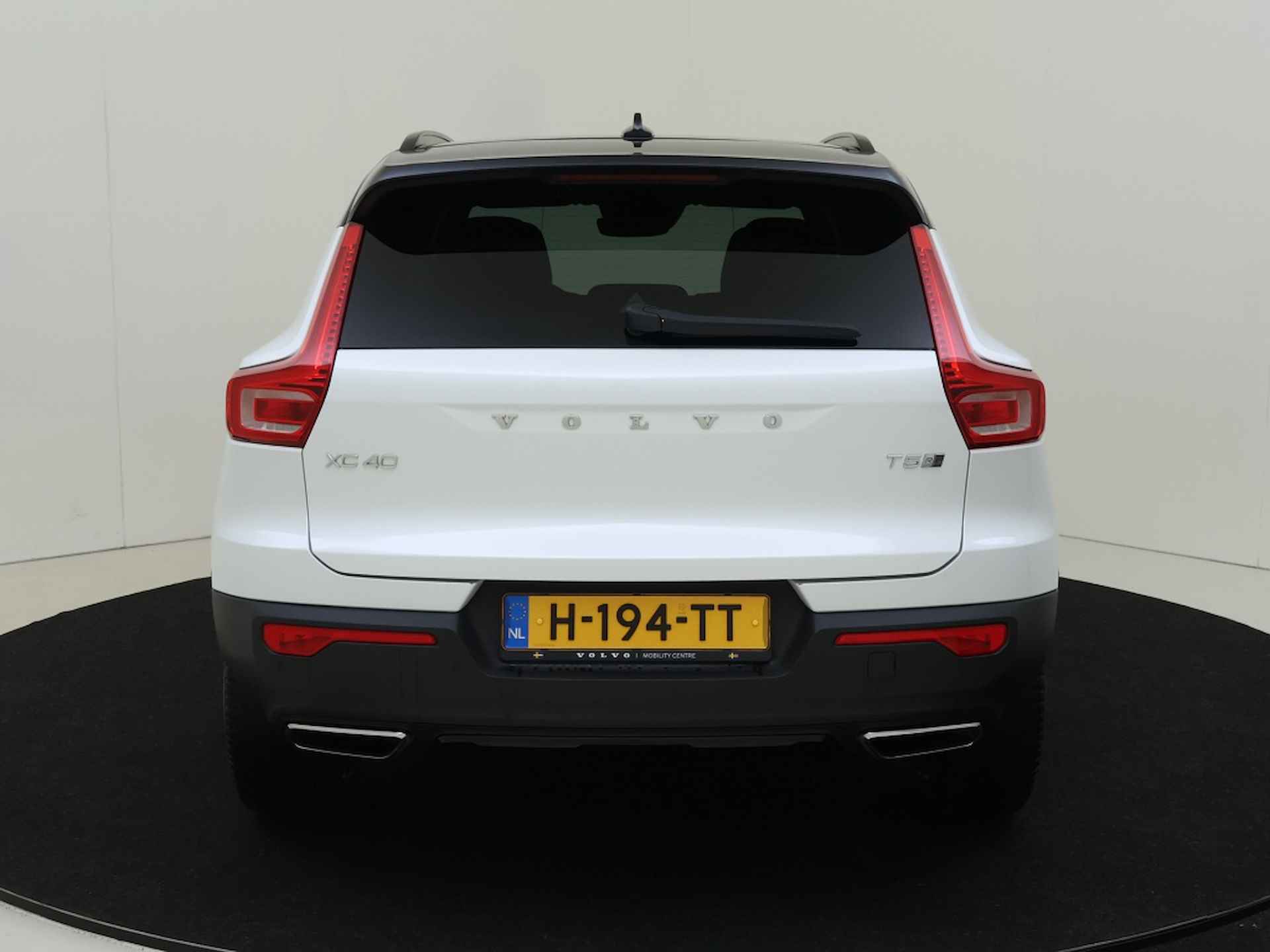 Volvo XC40 T5 Twin Engine Inscription | Achteruitrijcamera | Stoel en Stuur - 5/36