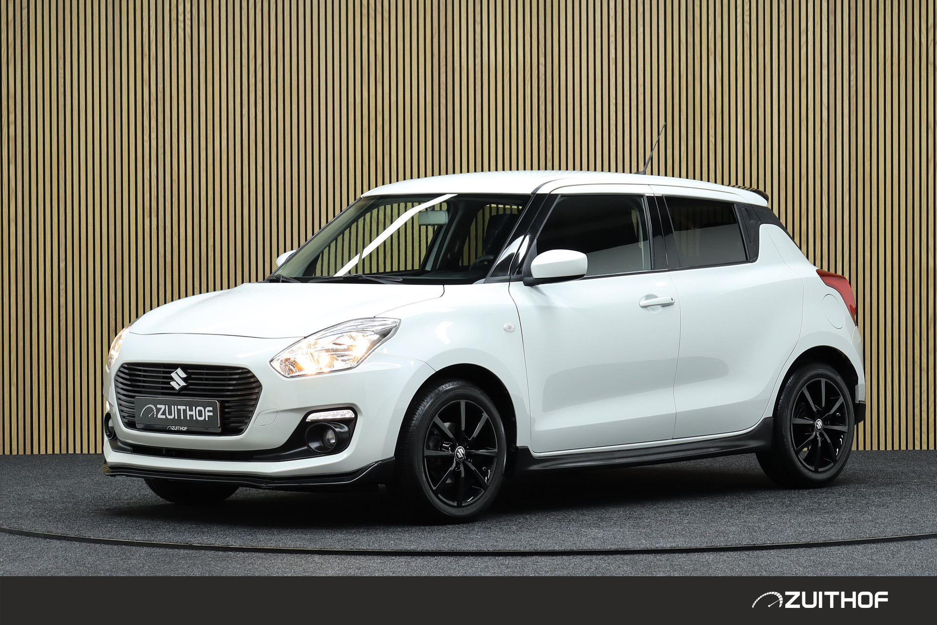 Suzuki Swift 1.2 Sportline | Navigatie | Stoelverwarming | Achteruitrijcamera