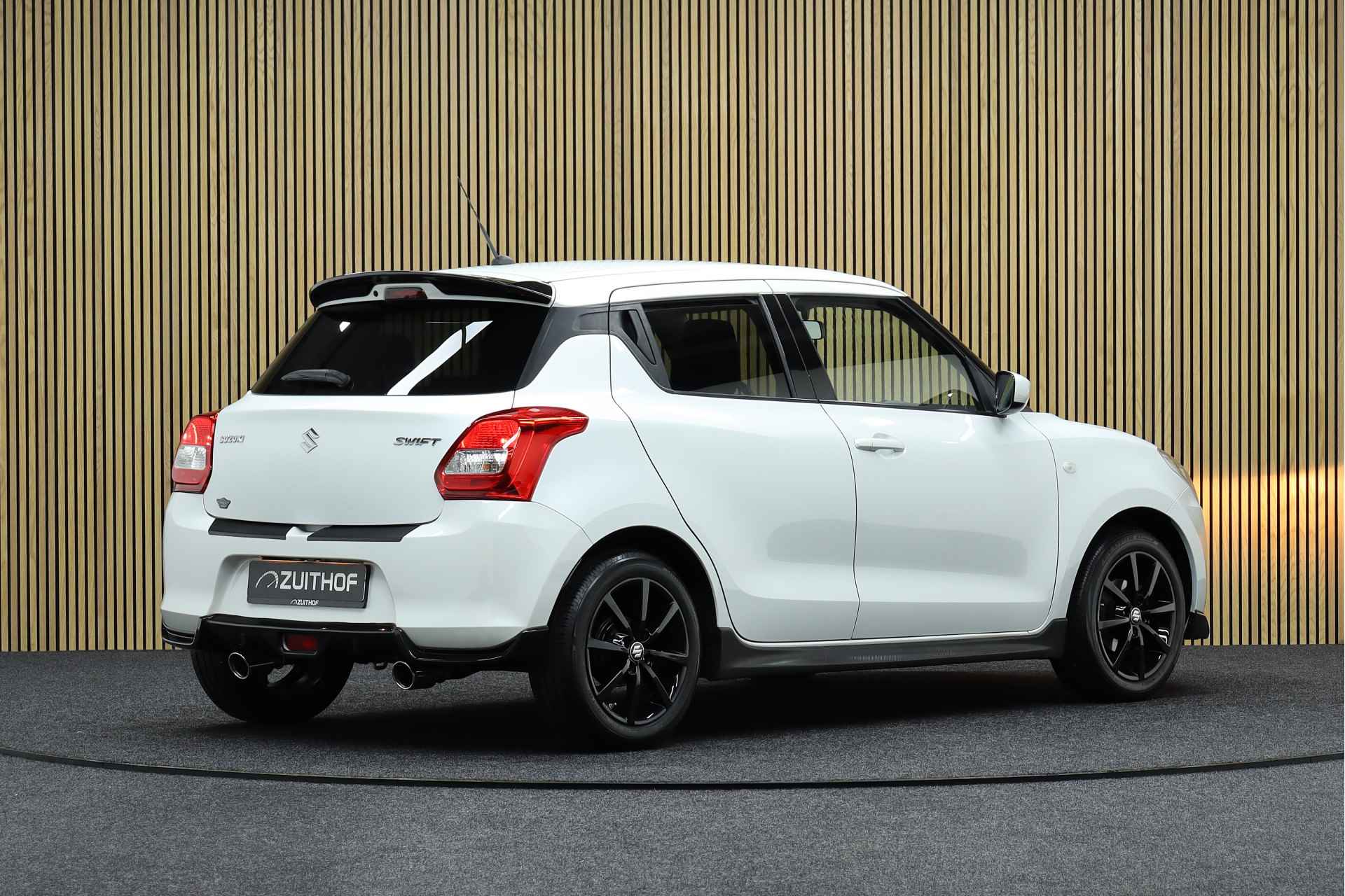 Suzuki Swift 1.2 Sportline | Navigatie | Stoelverwarming | Achteruitrijcamera - 8/38