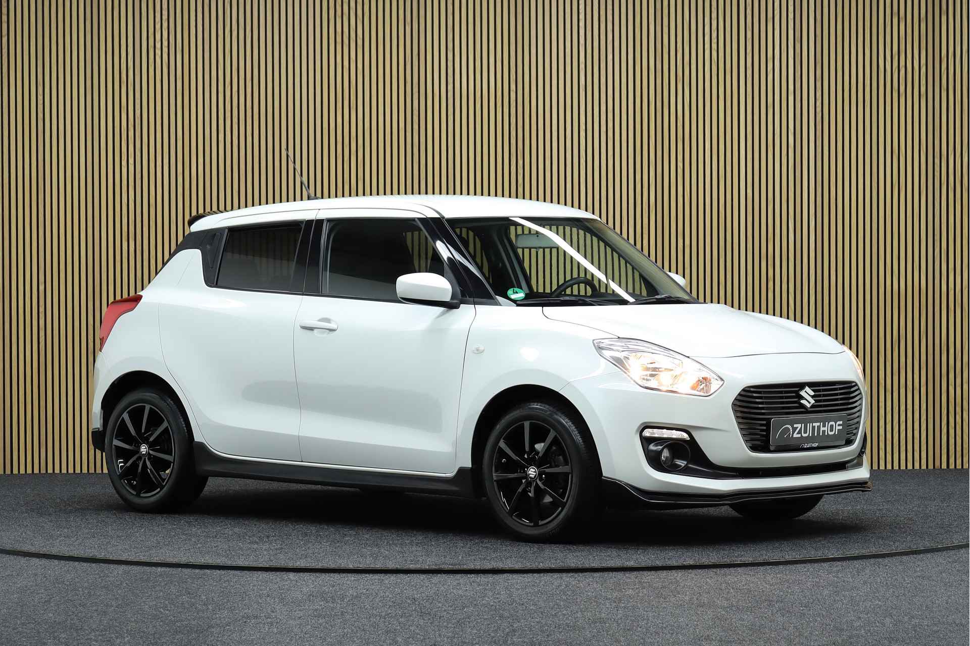 Suzuki Swift 1.2 Sportline | Navigatie | Stoelverwarming | Achteruitrijcamera - 11/38