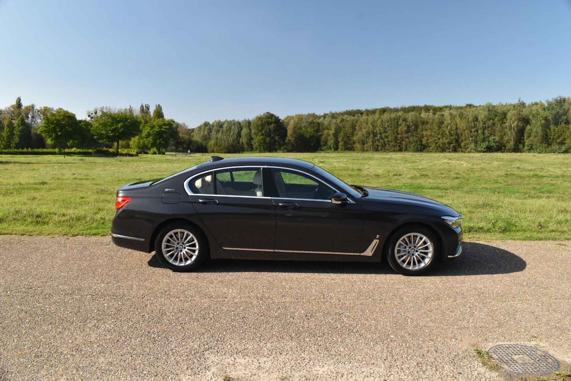 BMW 7 Serie 740e iPerformance | Plug-In Hybride | Lederen bekleding | - 9/34