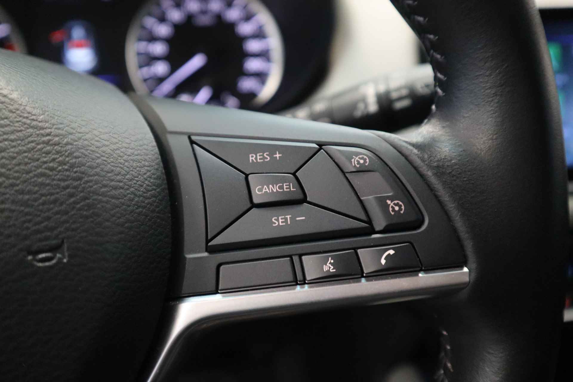 Nissan Micra 1.0 IG-T Tekna Automaat, Navigatie , Lmv - 11/21