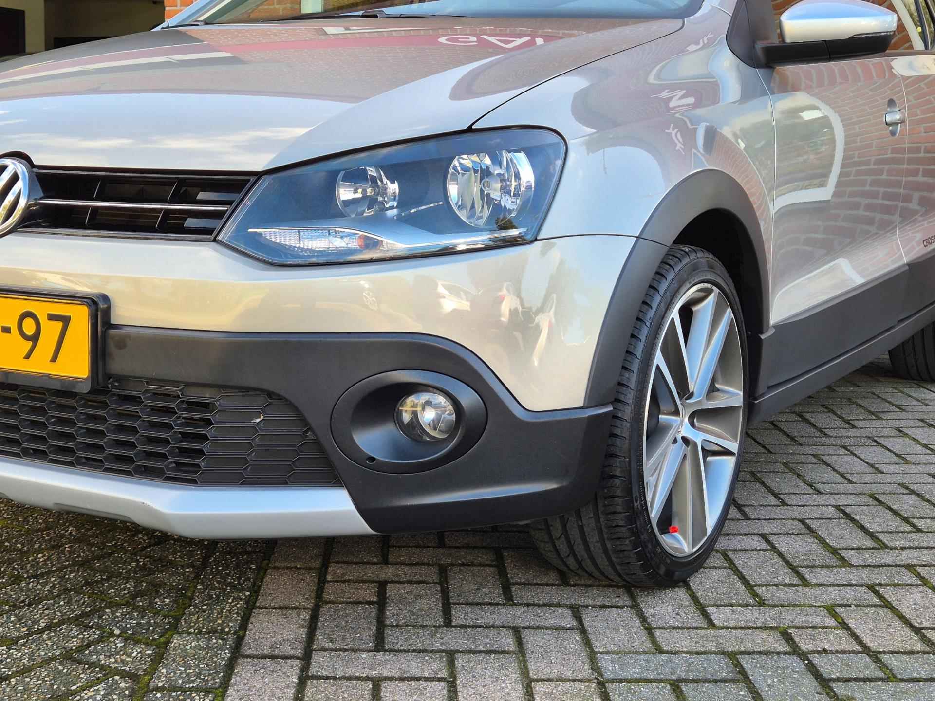 Volkswagen Polo 1.2 TSI Cross 90PK 5drs clima, cruise, pdc, lmv, elektr.ramen, RIJKLAAR - 8/17