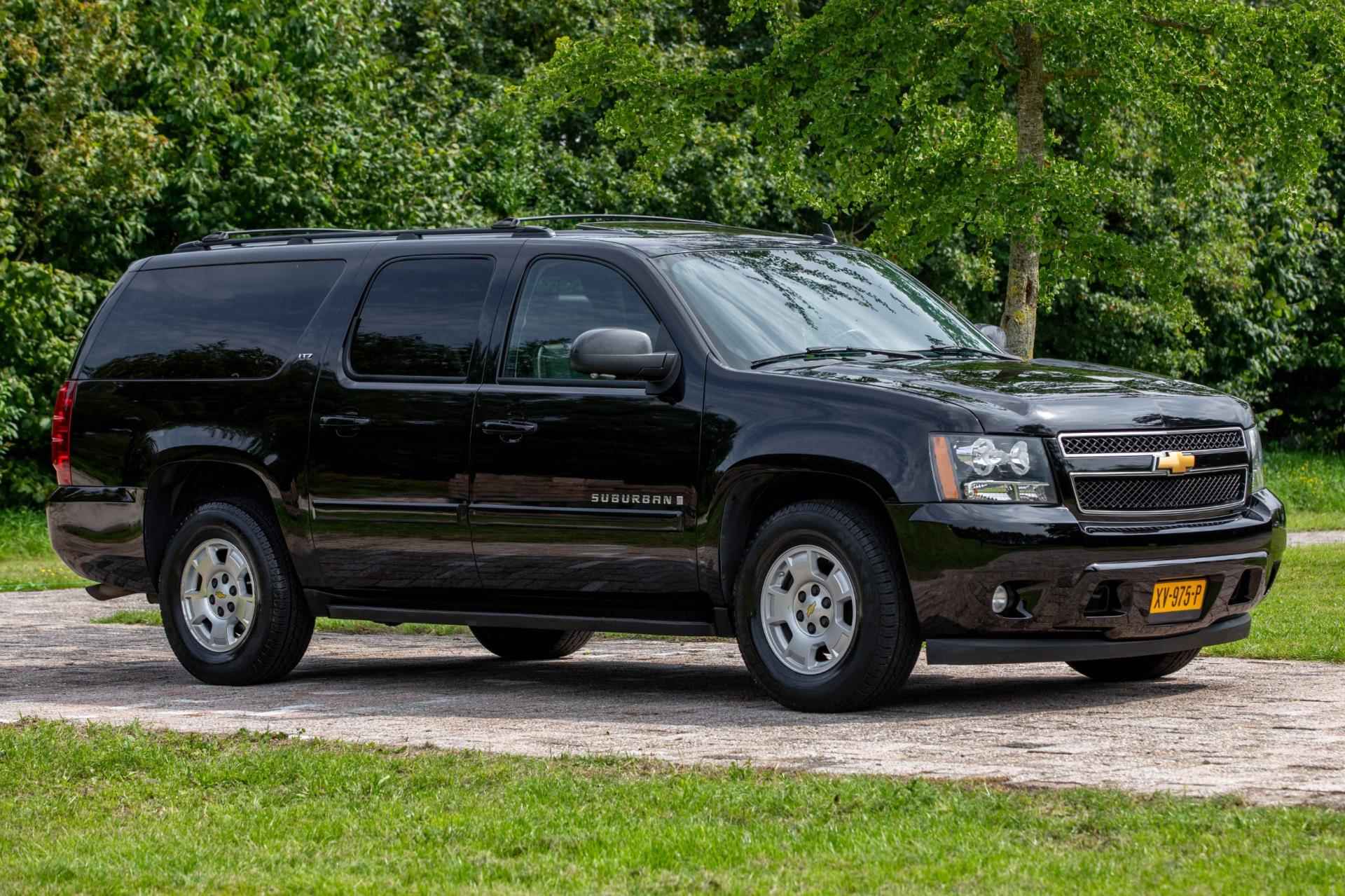 Chevrolet SUBURBAN LTZ V8 - 7/8-pers SUV Youngtimer - 2/41