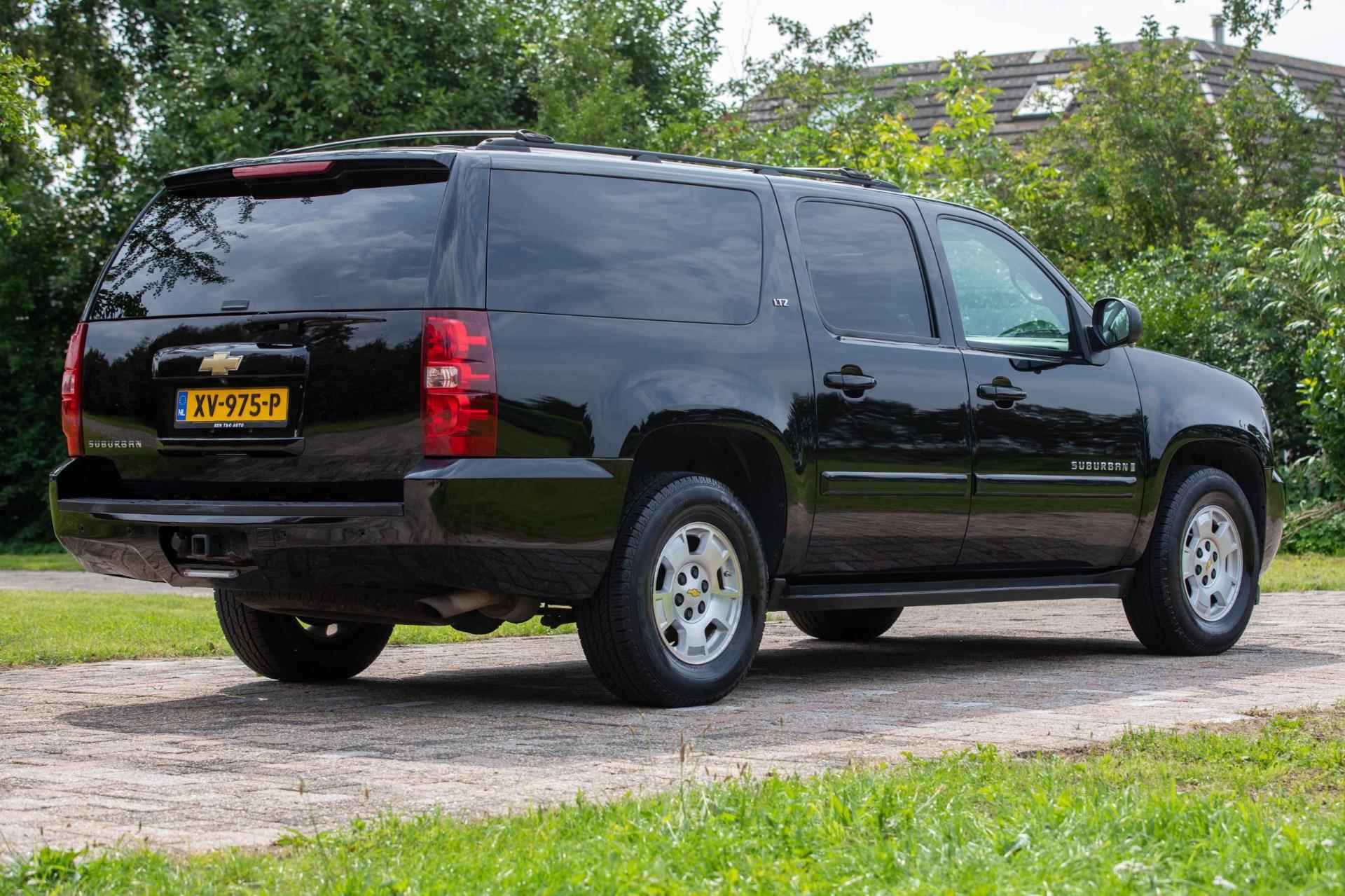 Chevrolet SUBURBAN LTZ V8 - 7/8-pers SUV Youngtimer - 4/41