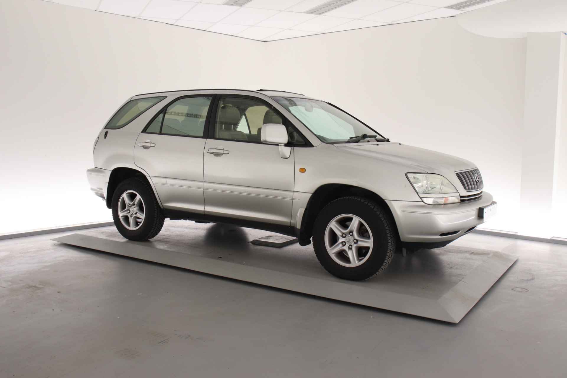 Lexus RX 300 V6 AWD Right Hand Drive | Gearbox not good - 11/27