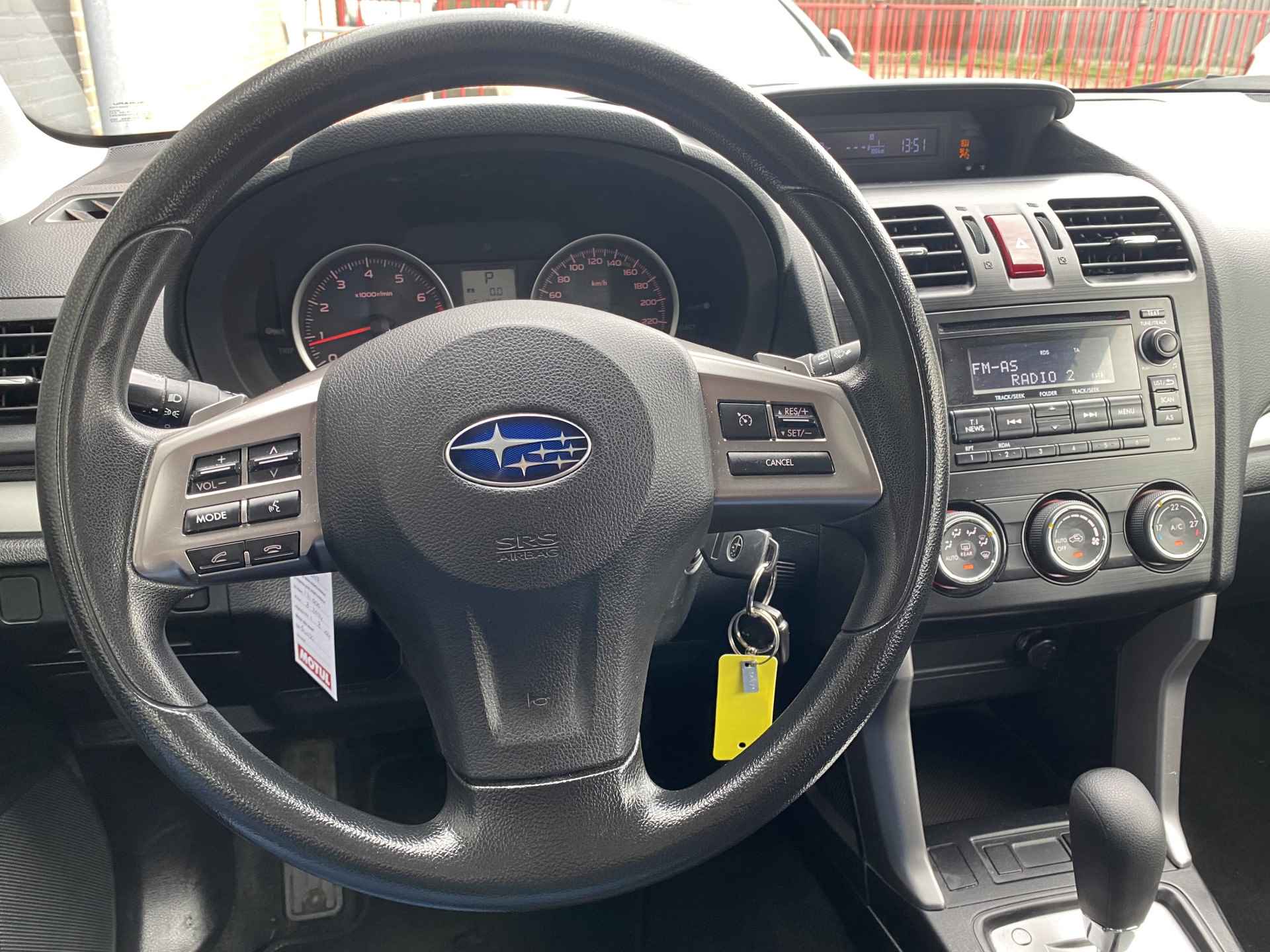 Subaru Forester 2.0 AWD Comfort AUT. | dealer onderhouden | navigatie | camera | climate control | trekhaak | cruise control - 25/36