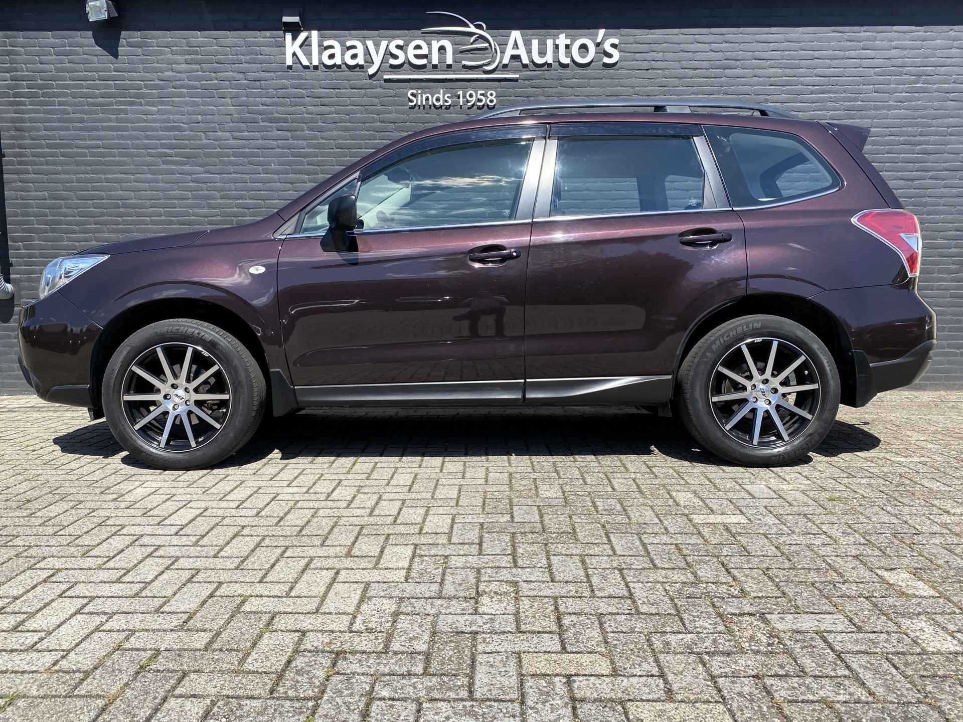 Subaru Forester 2.0 AWD Comfort AUT. | dealer onderhouden | navigatie | camera | climate control | trekhaak | cruise control - 9/34