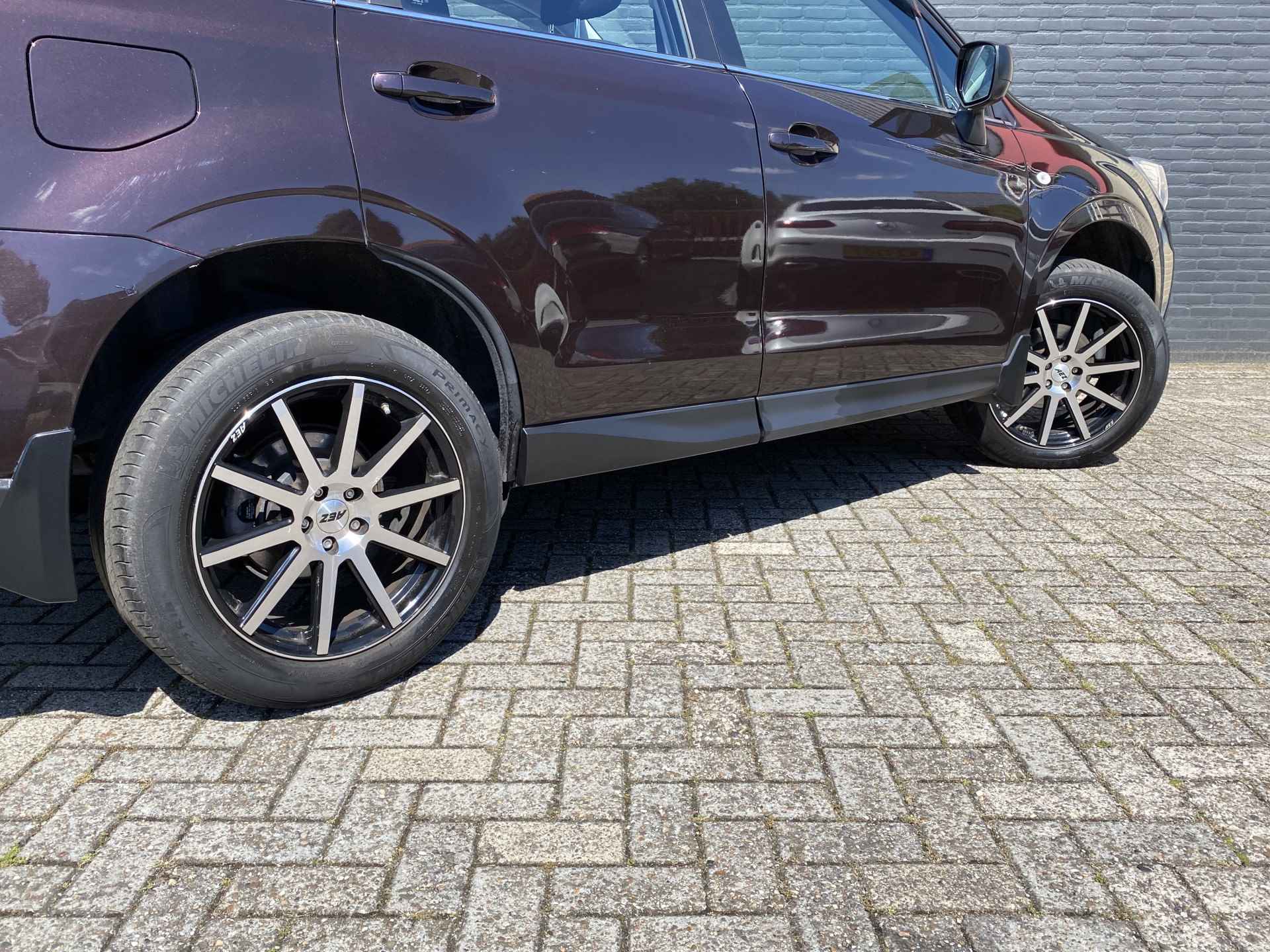 Subaru Forester 2.0 AWD Comfort AUT. | dealer onderhouden | navigatie | camera | climate control | trekhaak | cruise control - 10/34