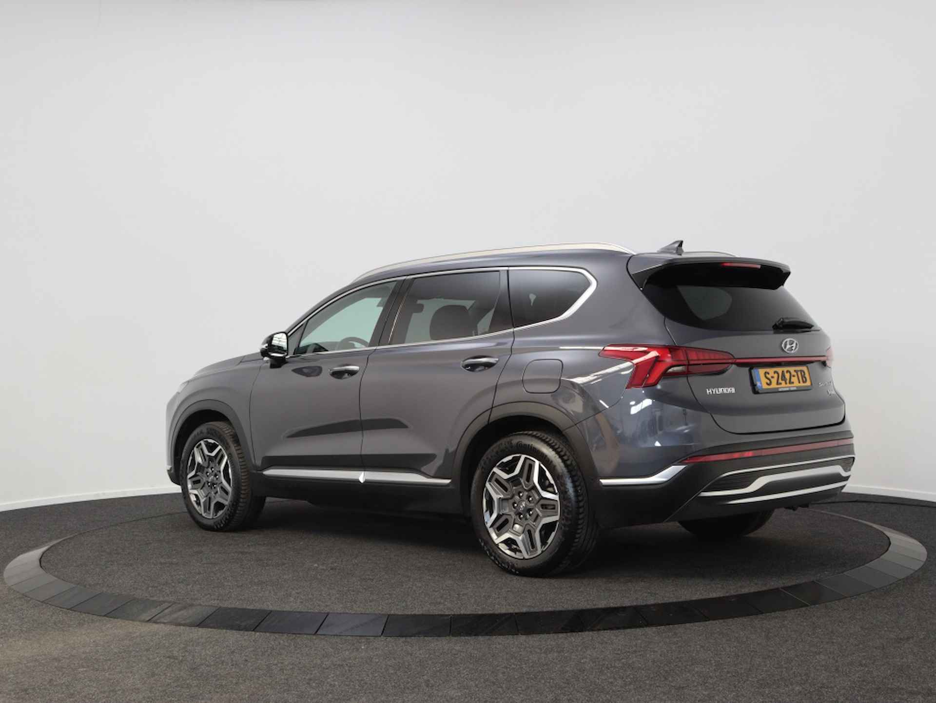 Hyundai Santa Fe 1.6 T-GDI HEV Premium Sky 7-persoons | 360 Camera | PL 889 pm - 2/59