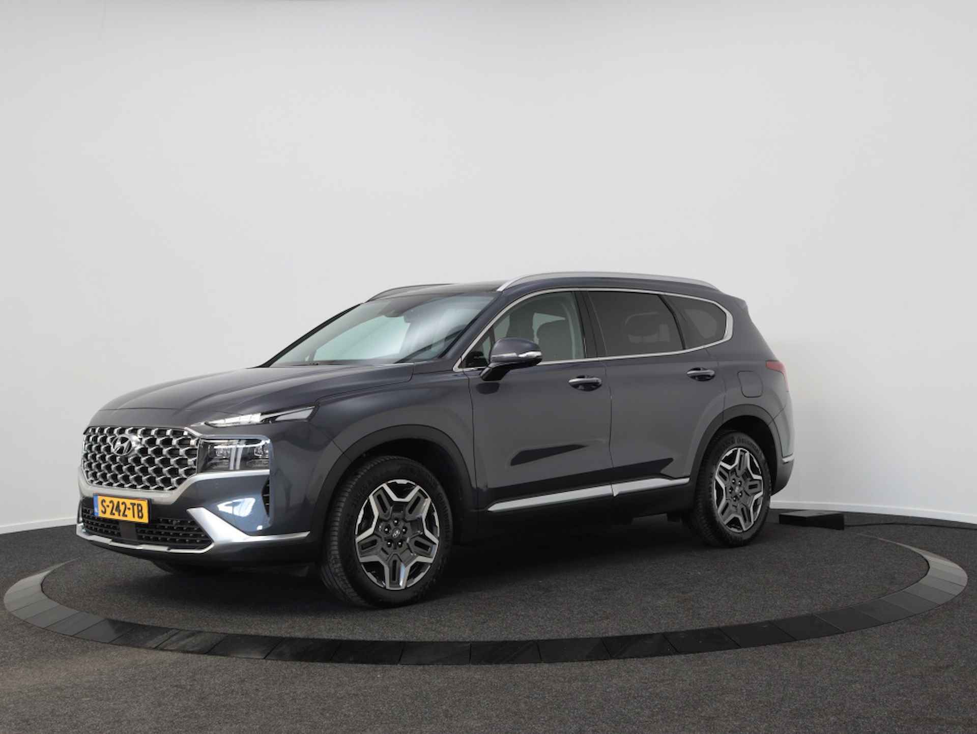 Hyundai Santa Fe 1.6 T-GDI HEV Premium Sky 7-persoons | 360 Camera | PL 889 pm - 13/59