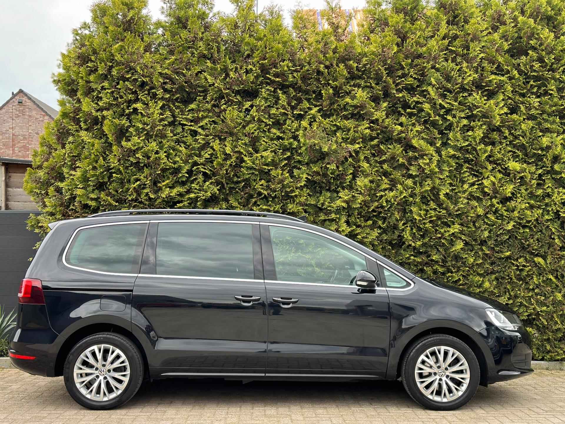 Volkswagen Sharan 1.4 TSI Exclusive Automaat CarPlay - 9/26