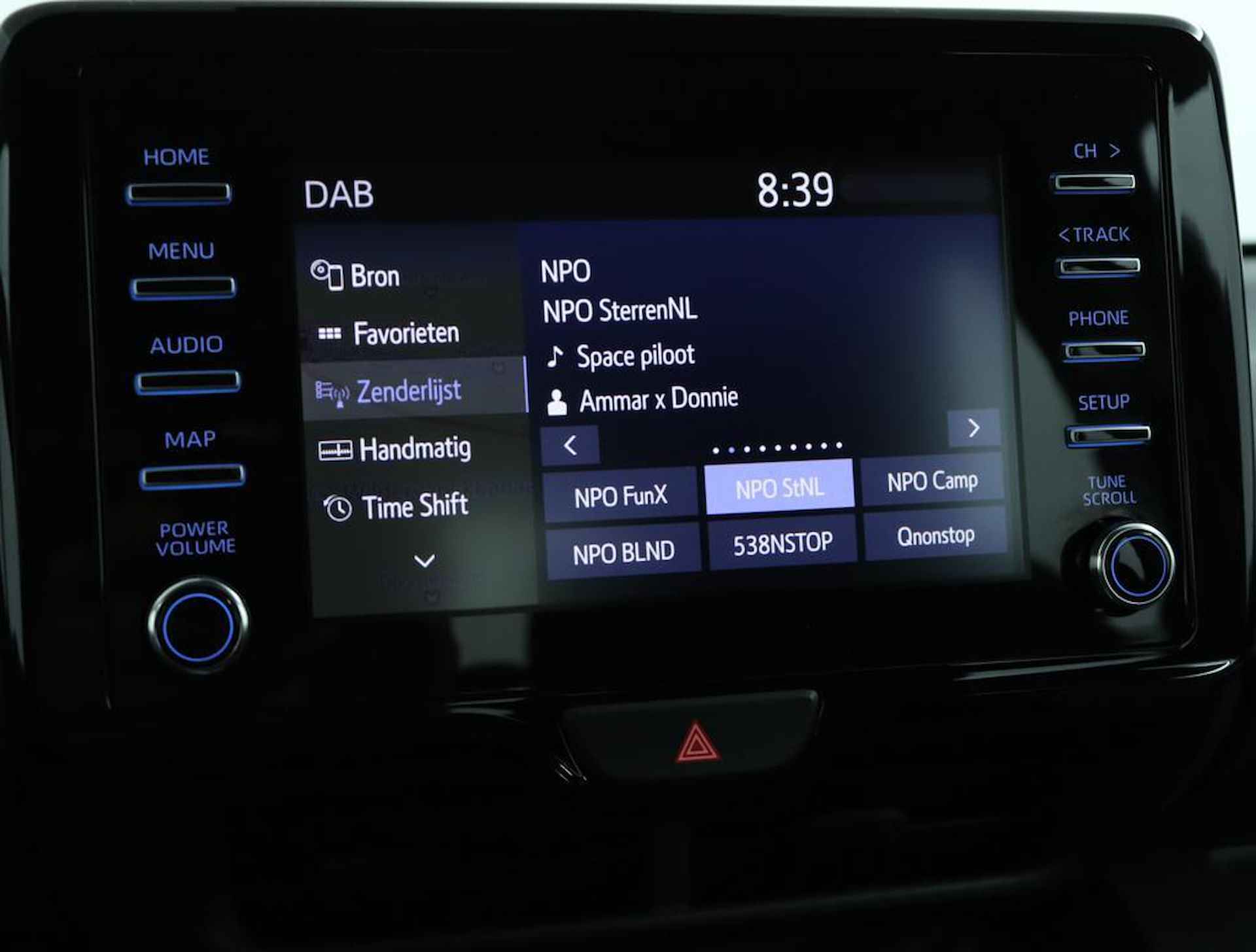 Toyota Yaris 1.5 Hybrid Dynamic | Navigatie | Climate Control | Apple Carplay/ Android Auto | Camera Achter | - 9/48