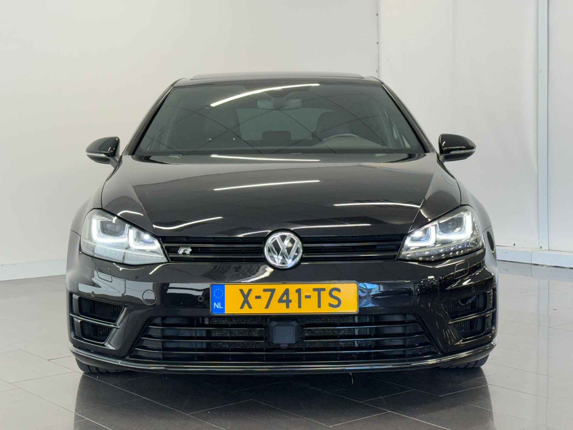 Volkswagen Golf 2.0 TSI R 4Motion | Executive pakket | Spiegel pakket | Leder pakket | - 35/42