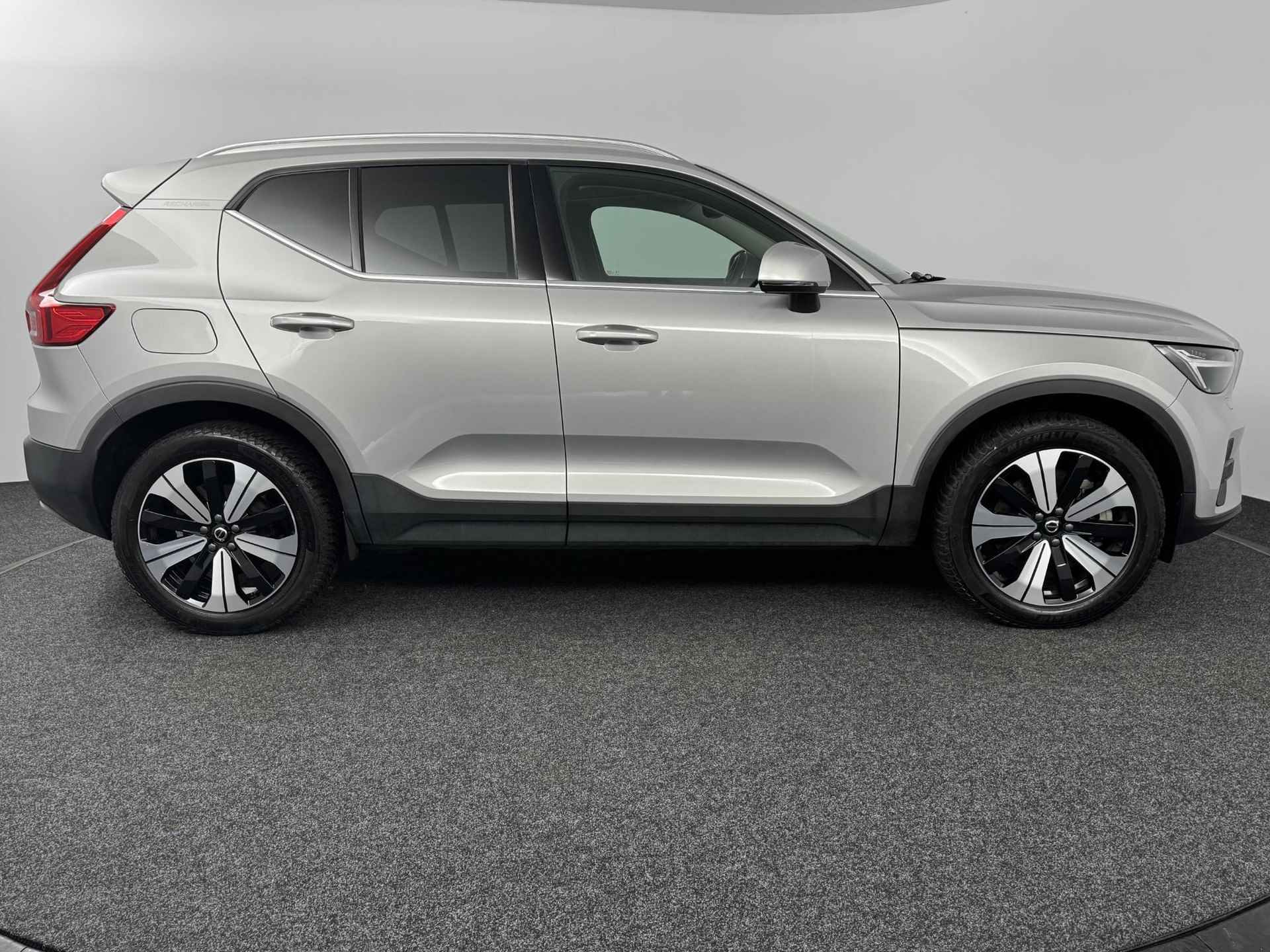 Volvo XC40 1.5 T4 Plug-in hybrid Ultimate Bright | Panoramadak | Trekhaak | Harman Kardon | - 7/47