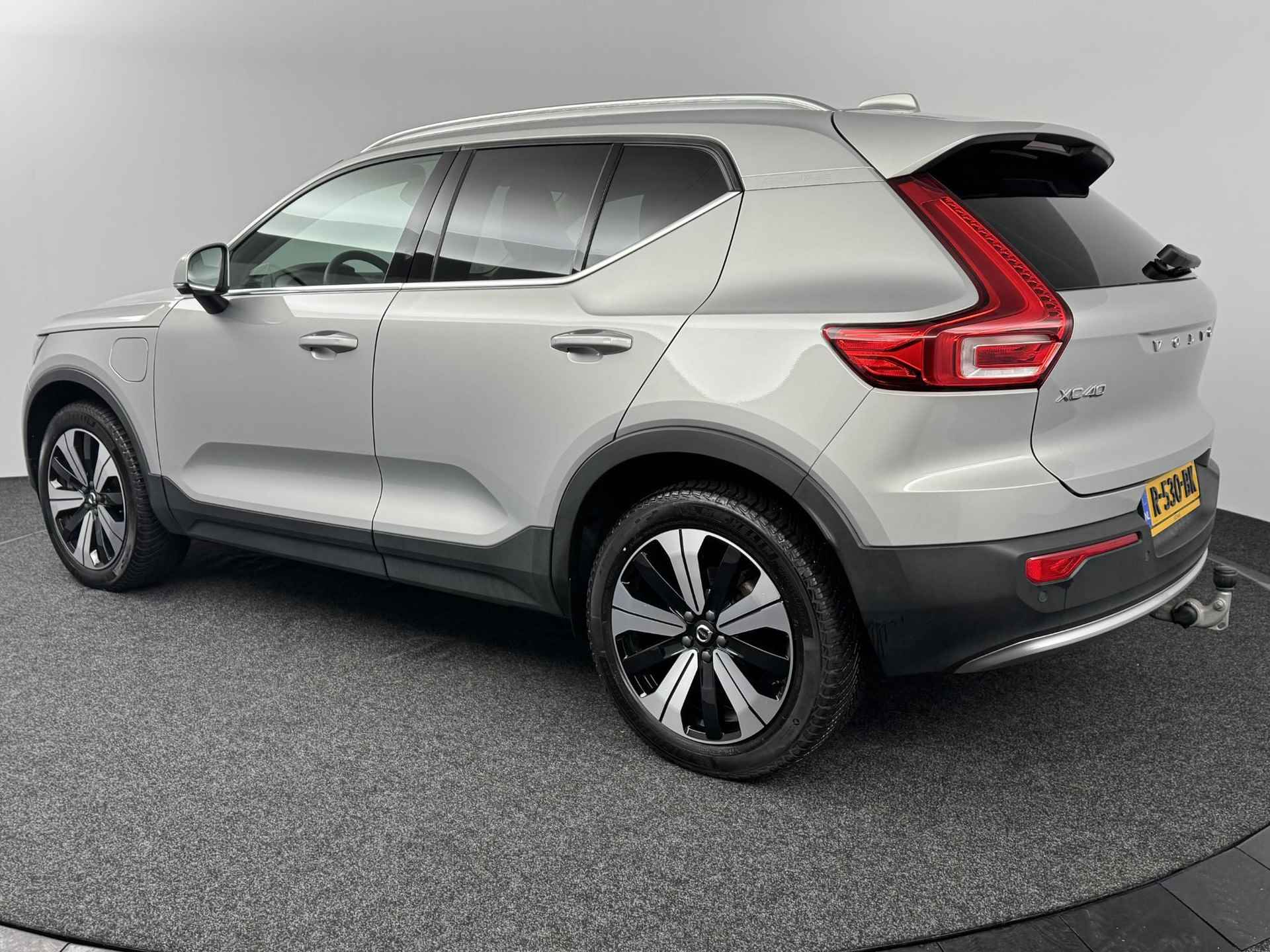 Volvo XC40 1.5 T4 Plug-in hybrid Ultimate Bright | Panoramadak | Trekhaak | Harman Kardon | - 45/47