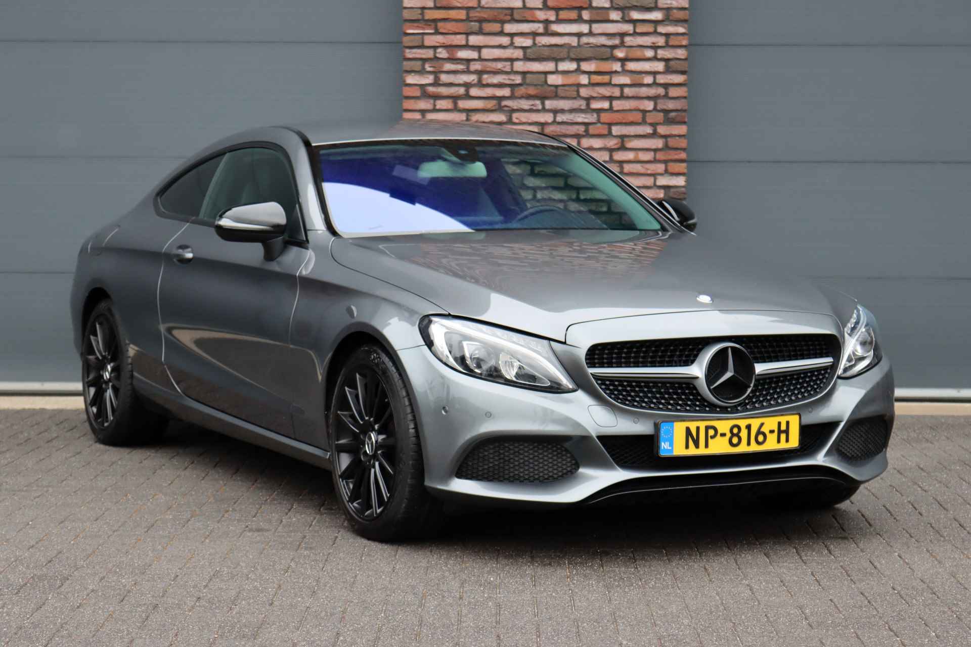 Mercedes-Benz C-Klasse Coupé 220 d Ambition | Cruise Control | High Perf. LED | Parkeerassistent | Navigatie | Bluetooth | CD-speler | 18-inch velgen | Metallic | - 4/27