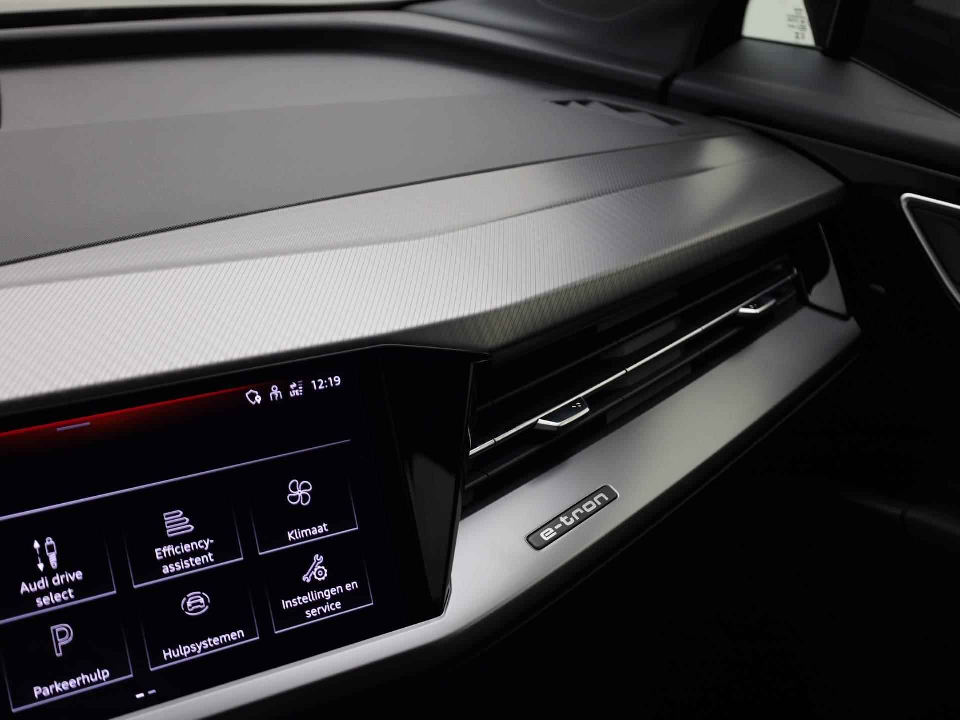 Audi Q4 Sportback e-tron 40 Advanced edition 82 kWh/204PK · Matrix LED Koplampen · Cruise control · 19" Velgen - 46/53