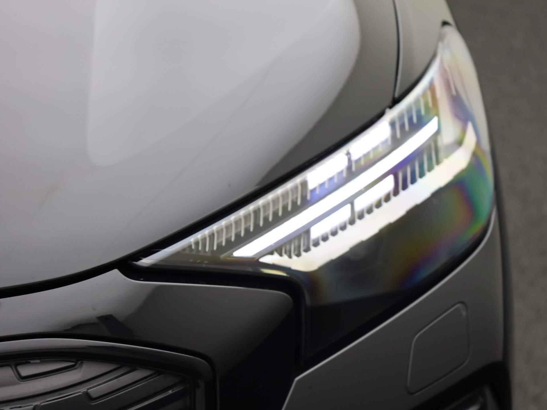 Audi Q4 Sportback e-tron 40 Advanced edition 82 kWh/204PK · Matrix LED Koplampen · Cruise control · 19" Velgen - 49/53