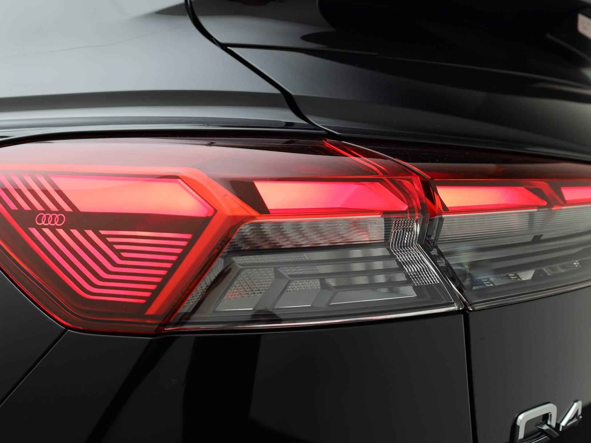 Audi Q4 Sportback e-tron 40 Advanced edition 82 kWh/204PK · Matrix LED Koplampen · Cruise control · 19" Velgen - 53/53