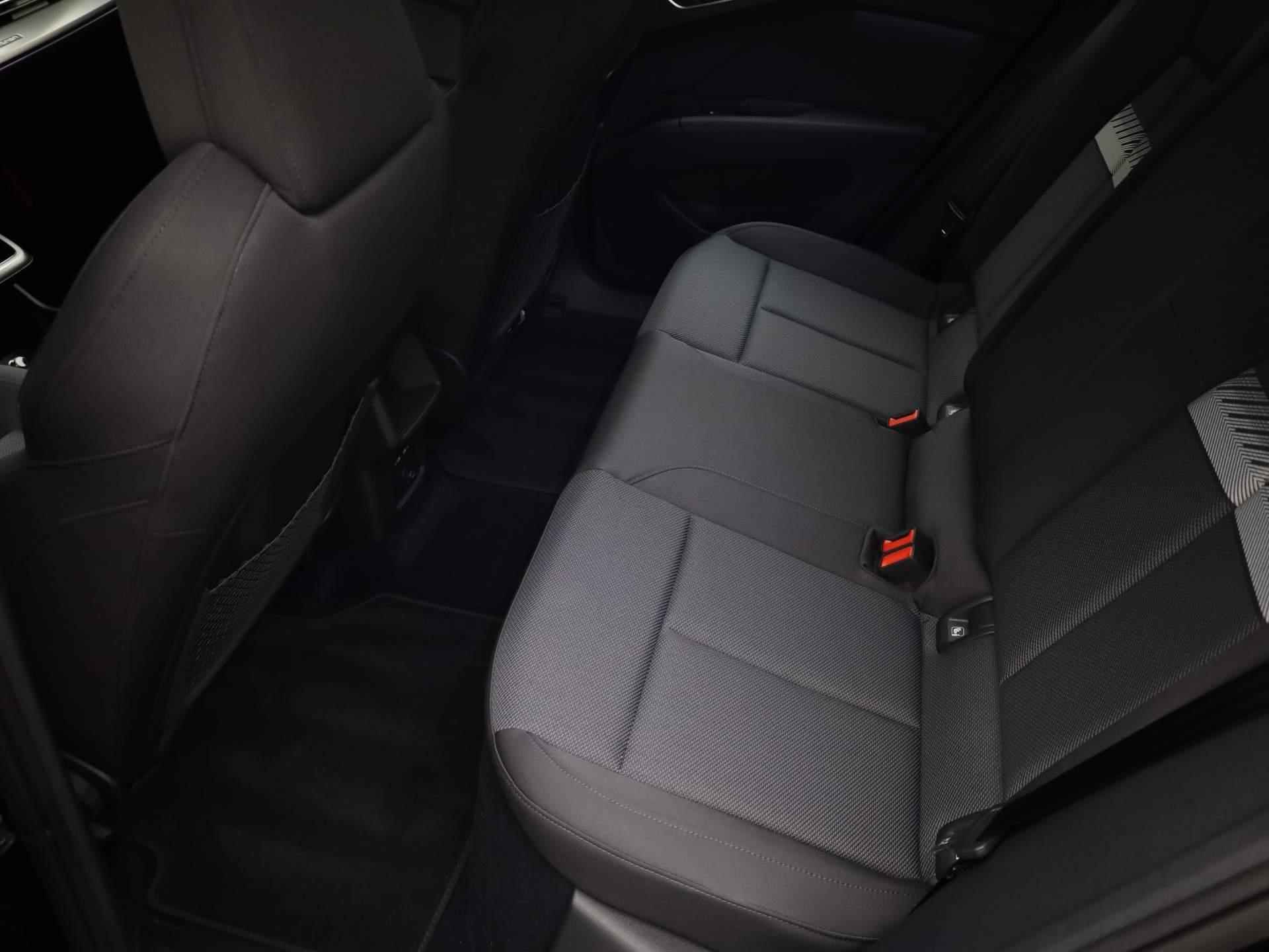 Audi Q4 Sportback e-tron 40 Advanced edition 82 kWh/204PK · Matrix LED Koplampen · Cruise control · 19" Velgen - 21/53