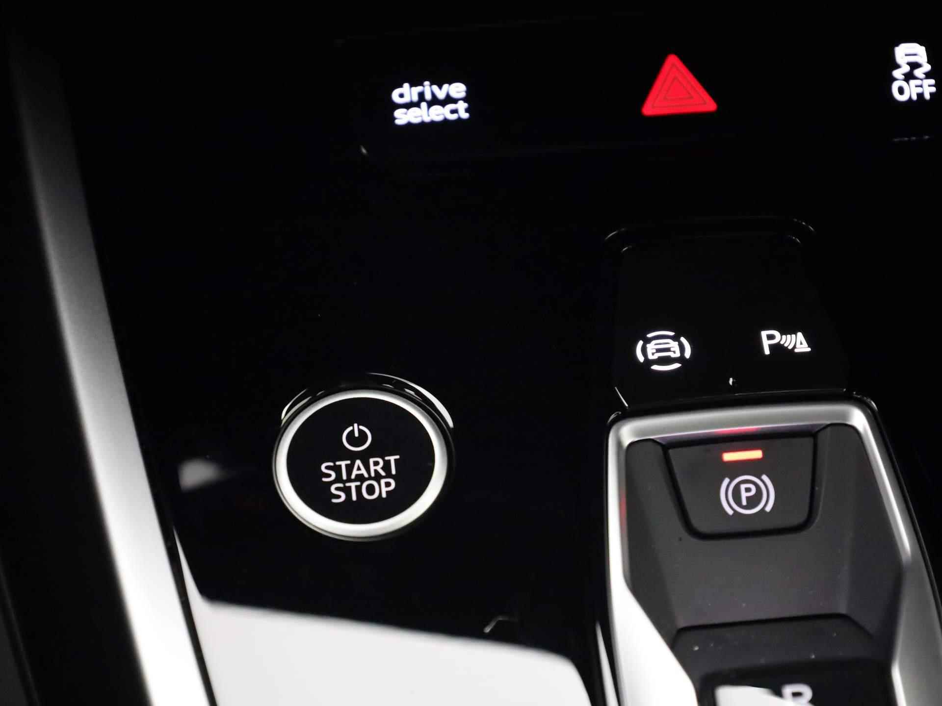 Audi Q4 Sportback e-tron 40 Advanced edition 82 kWh/204PK · Matrix LED Koplampen · Cruise control · 19" Velgen - 27/53