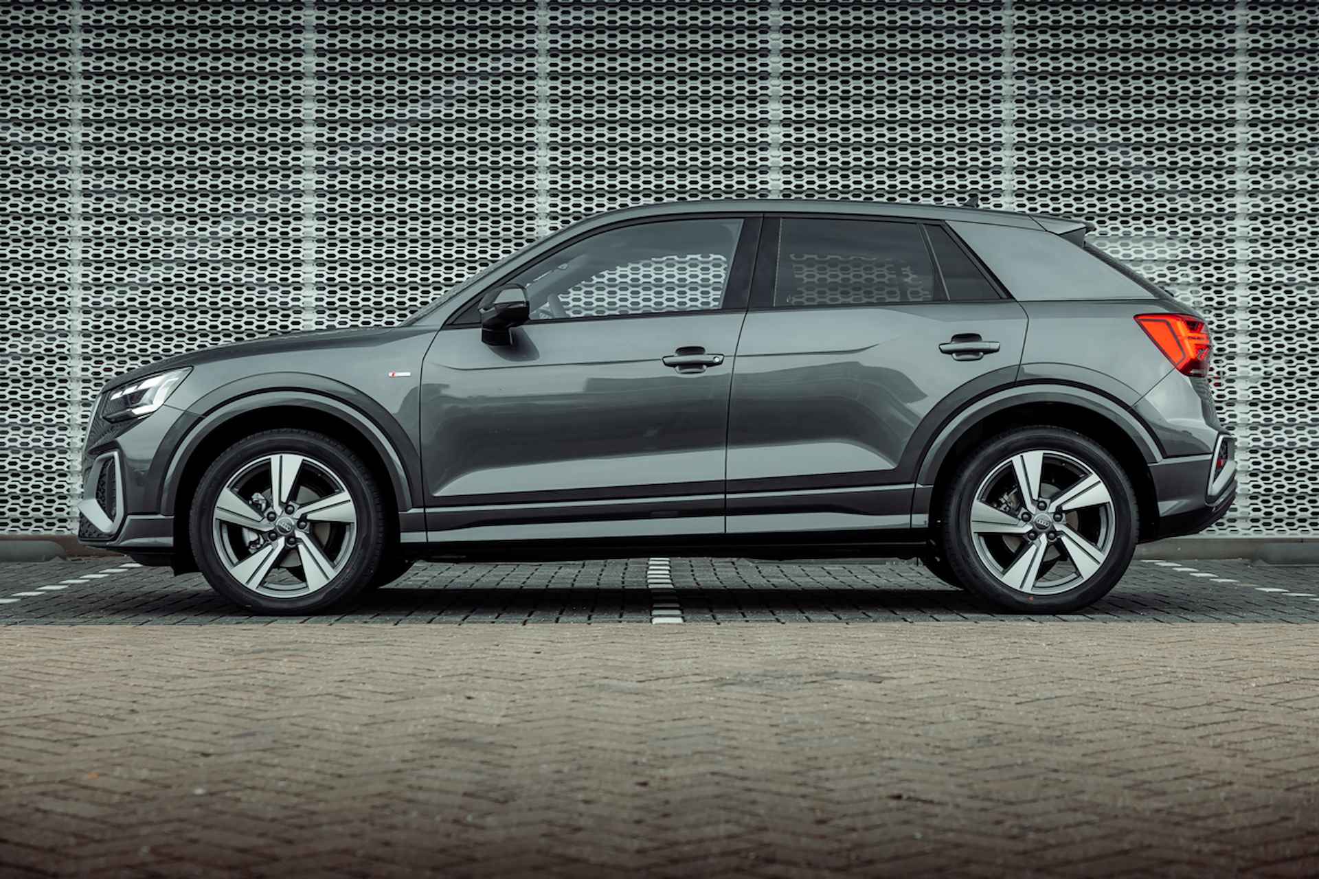 Audi Q2 35 TFSI 150pk s-tronic S Edition - 3/34