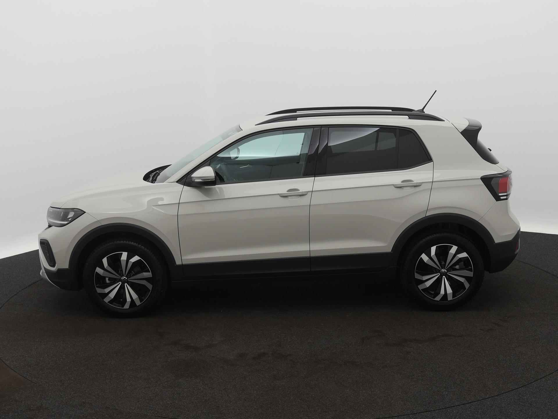 Volkswagen T-Cross 1.0 TSI Life Edition 115 PK Automaat | Navigatie | Stoelverwarming | Climate control | Apple Carplay | Android Auto | Camera | 17" Lichtmetalen velgen | LED koplampen | - 2/17