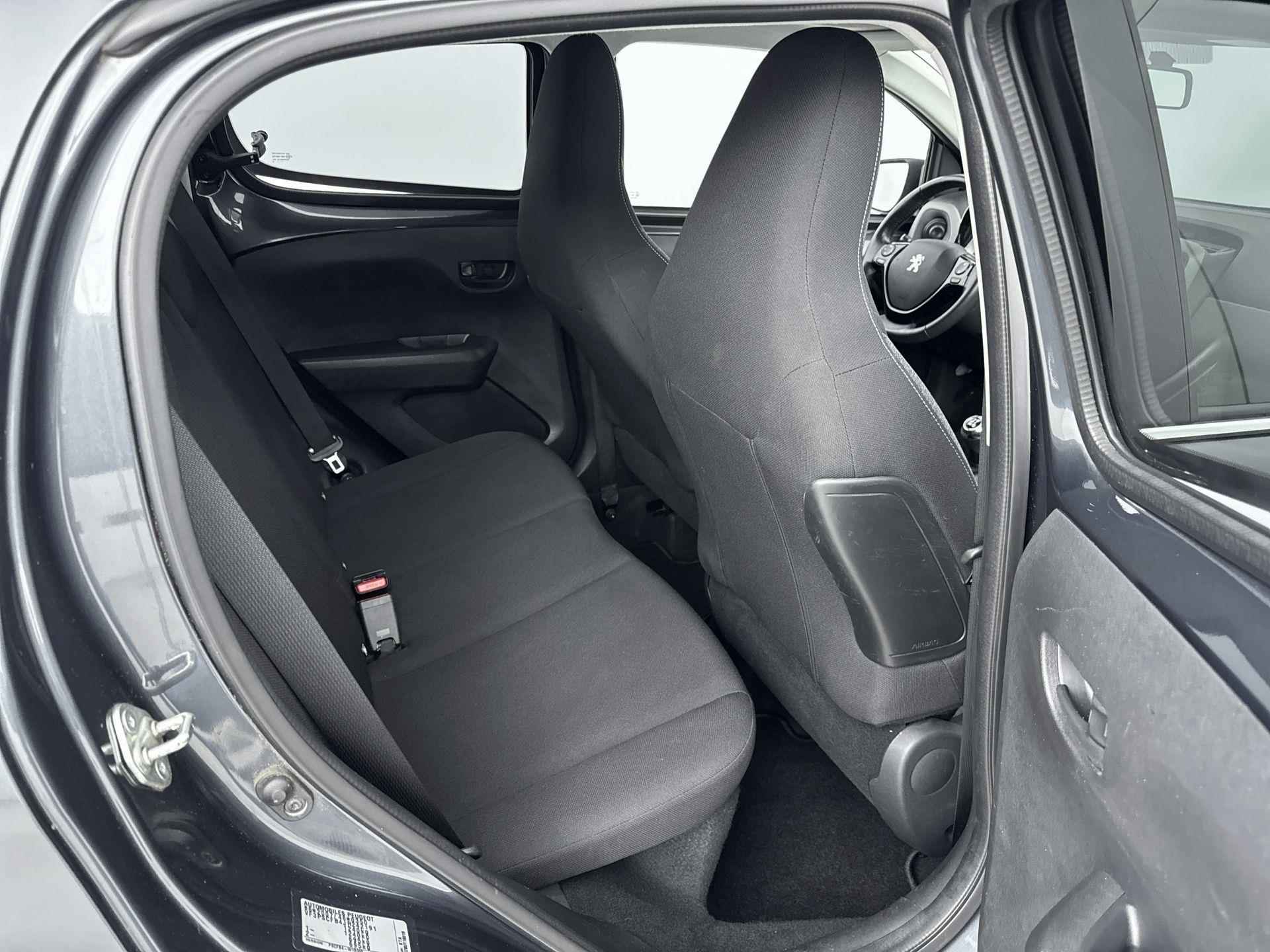 Peugeot 108 1.0 72pk Active TOP! | Achteruitrijcamera | Cabrio | Apple Carplay / Android Auto - 25/33