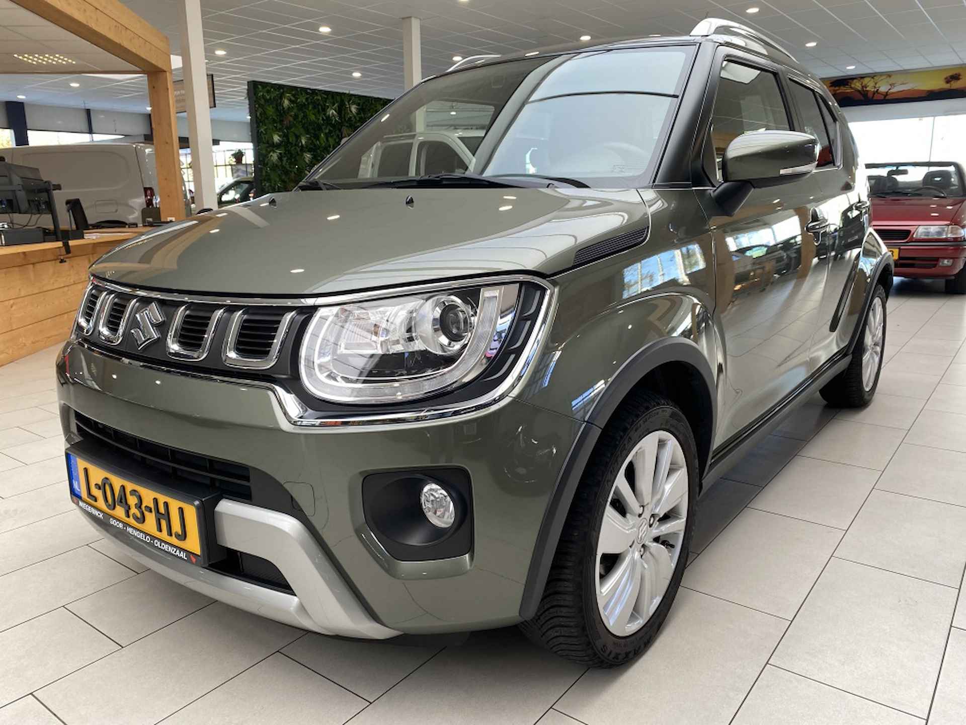 Suzuki Ignis 1.2 Hybride Style [ AUTOMAAT I 1e EIGENAAR I CRUISE I NAVI ] - 3/26