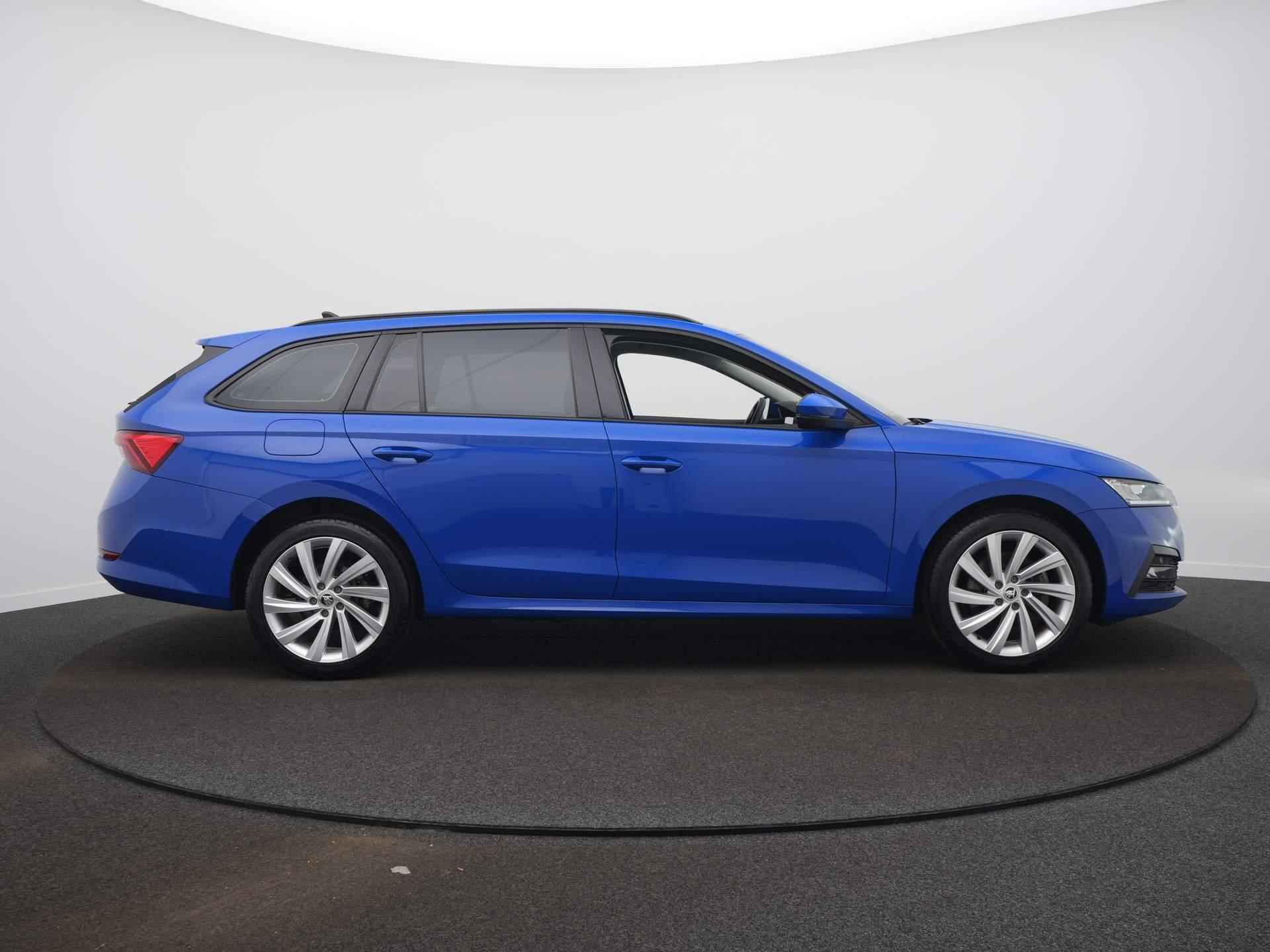 Skoda Octavia Combi 1.4 TSI iV PHEV Business Edition / Cruise / Climate / Carplay / Sensoren - 4/51