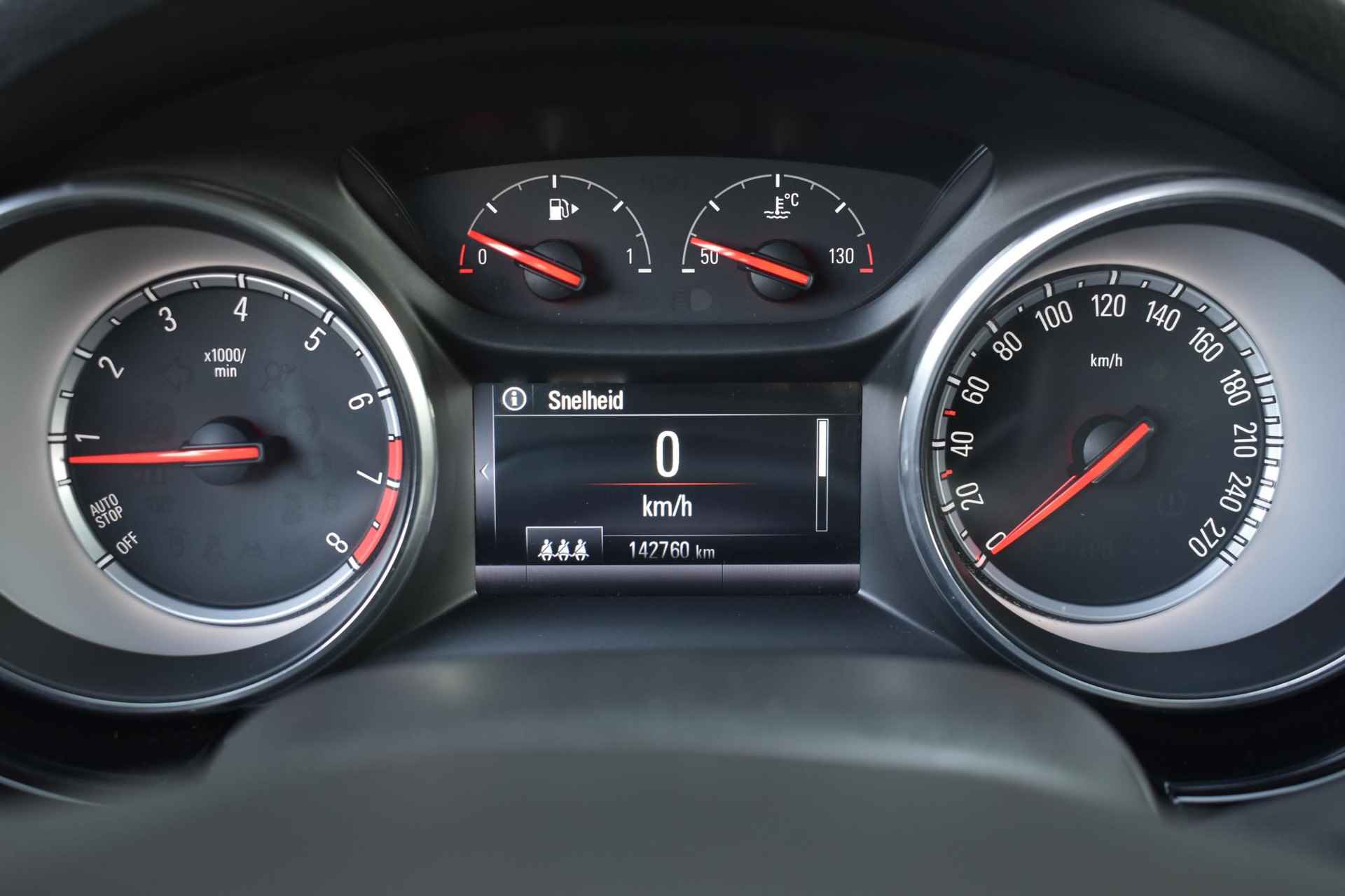 Opel Astra 1.4 Innovation / OPC line / Navi / Camera / Keyless - 6/34