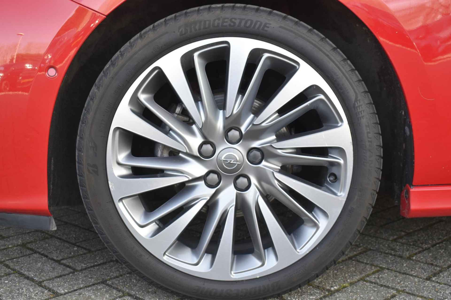 Opel Astra 1.4 Innovation / OPC line / Navi / Camera / Keyless - 10/34