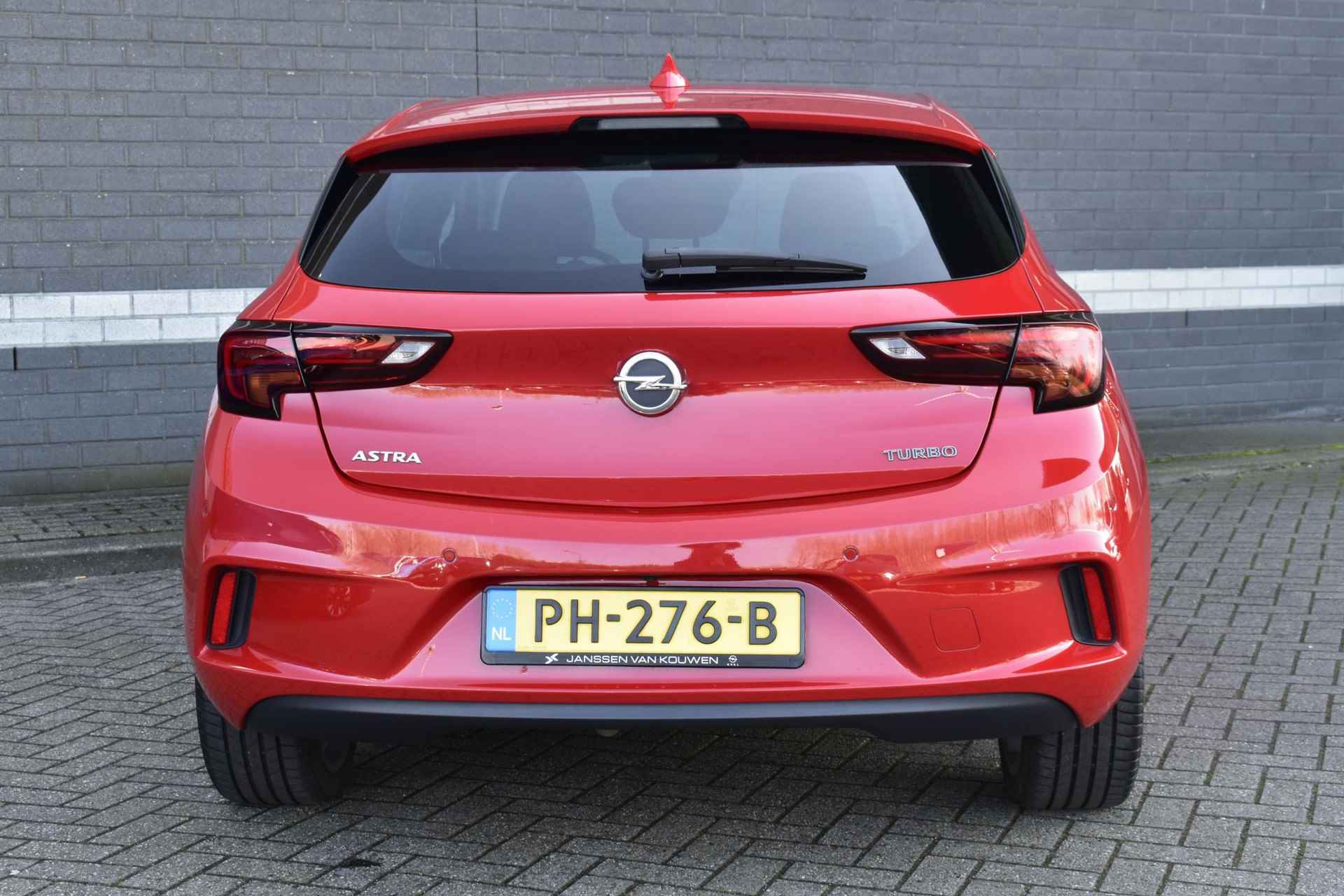 Opel Astra 1.4 Innovation / OPC line / Navi / Camera / Keyless - 11/34