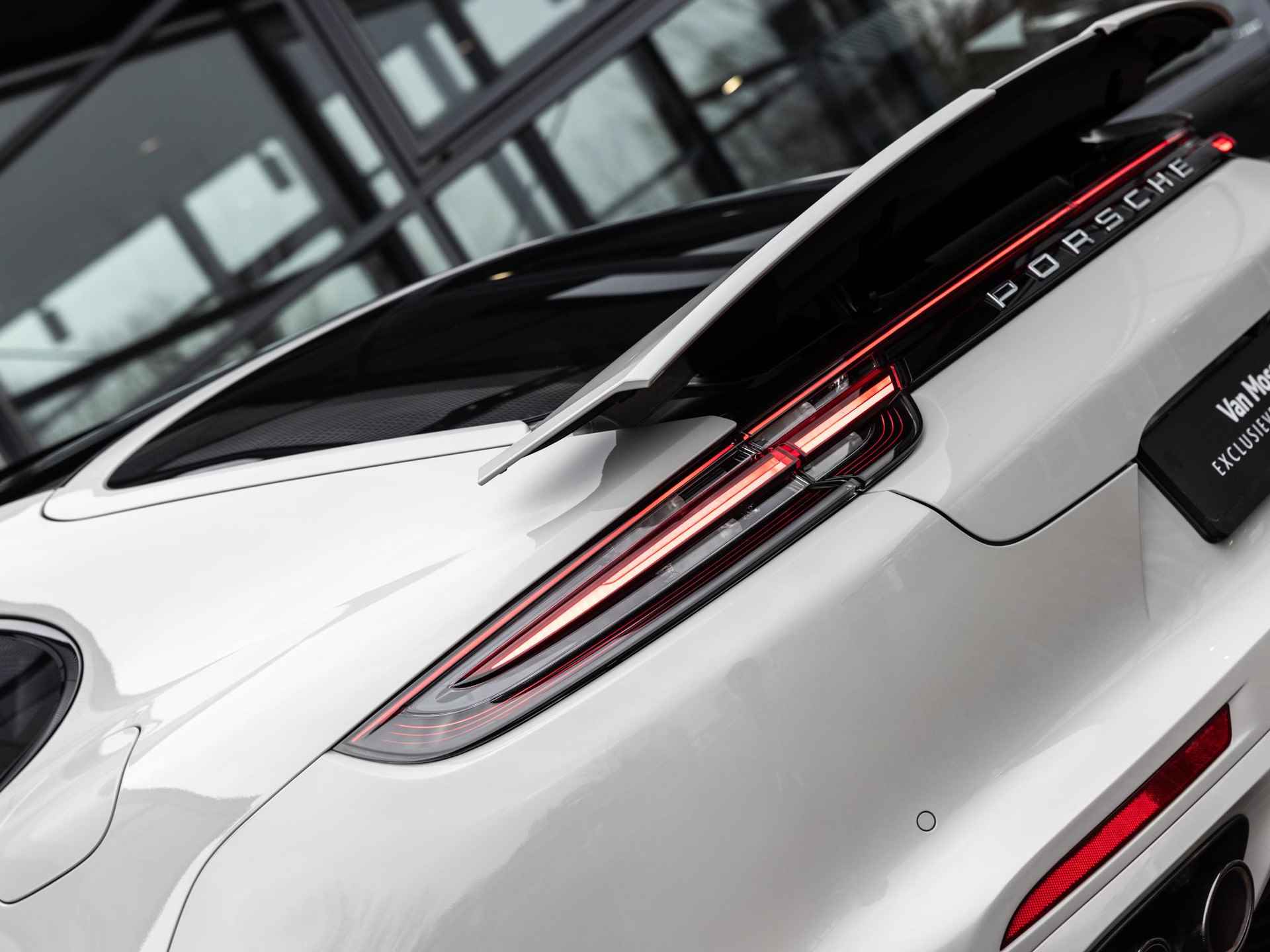 Porsche Panamera 4.0 Turbo S E-Hybrid | SPORTDESIGN | SPORTCHRONO | KRIJTGRIJS | BURMESTER | MASSAGE V EN A | STOELVENTILATIE V EN A | KERAMISCHE REMMEN | SOFTCLOSE | 1E EIG | NL AUTO | - 13/53