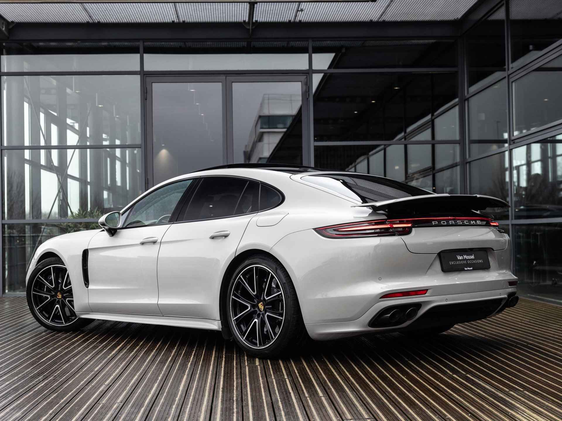 Porsche Panamera 4.0 Turbo S E-Hybrid | SPORTDESIGN | SPORTCHRONO | KRIJTGRIJS | BURMESTER | MASSAGE V EN A | STOELVENTILATIE V EN A | KERAMISCHE REMMEN | SOFTCLOSE | 1E EIG | NL AUTO | - 5/53