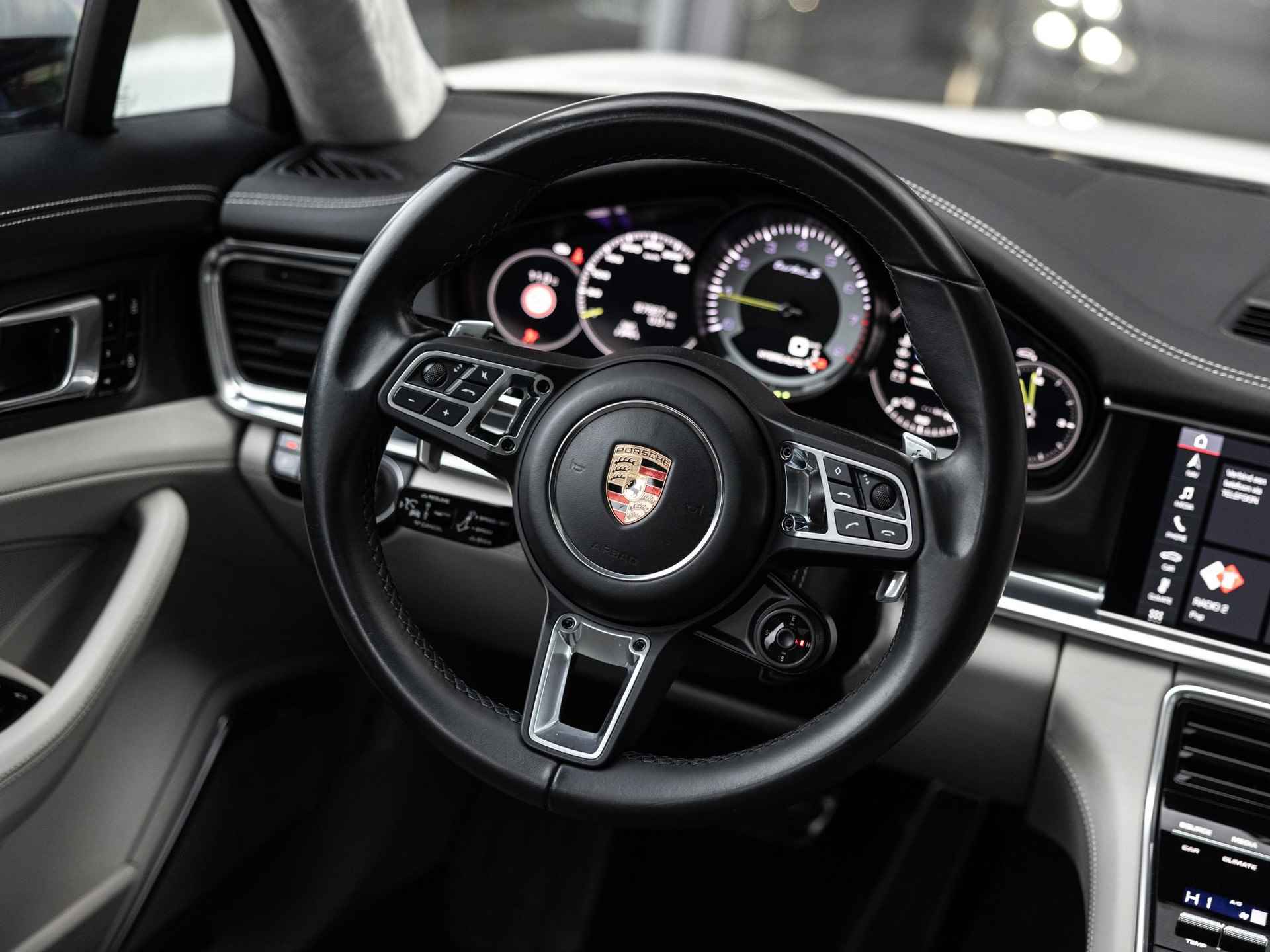 Porsche Panamera 4.0 Turbo S E-Hybrid | SPORTDESIGN | SPORTCHRONO | KRIJTGRIJS | BURMESTER | MASSAGE V EN A | STOELVENTILATIE V EN A | KERAMISCHE REMMEN | SOFTCLOSE | 1E EIG | NL AUTO | - 23/53