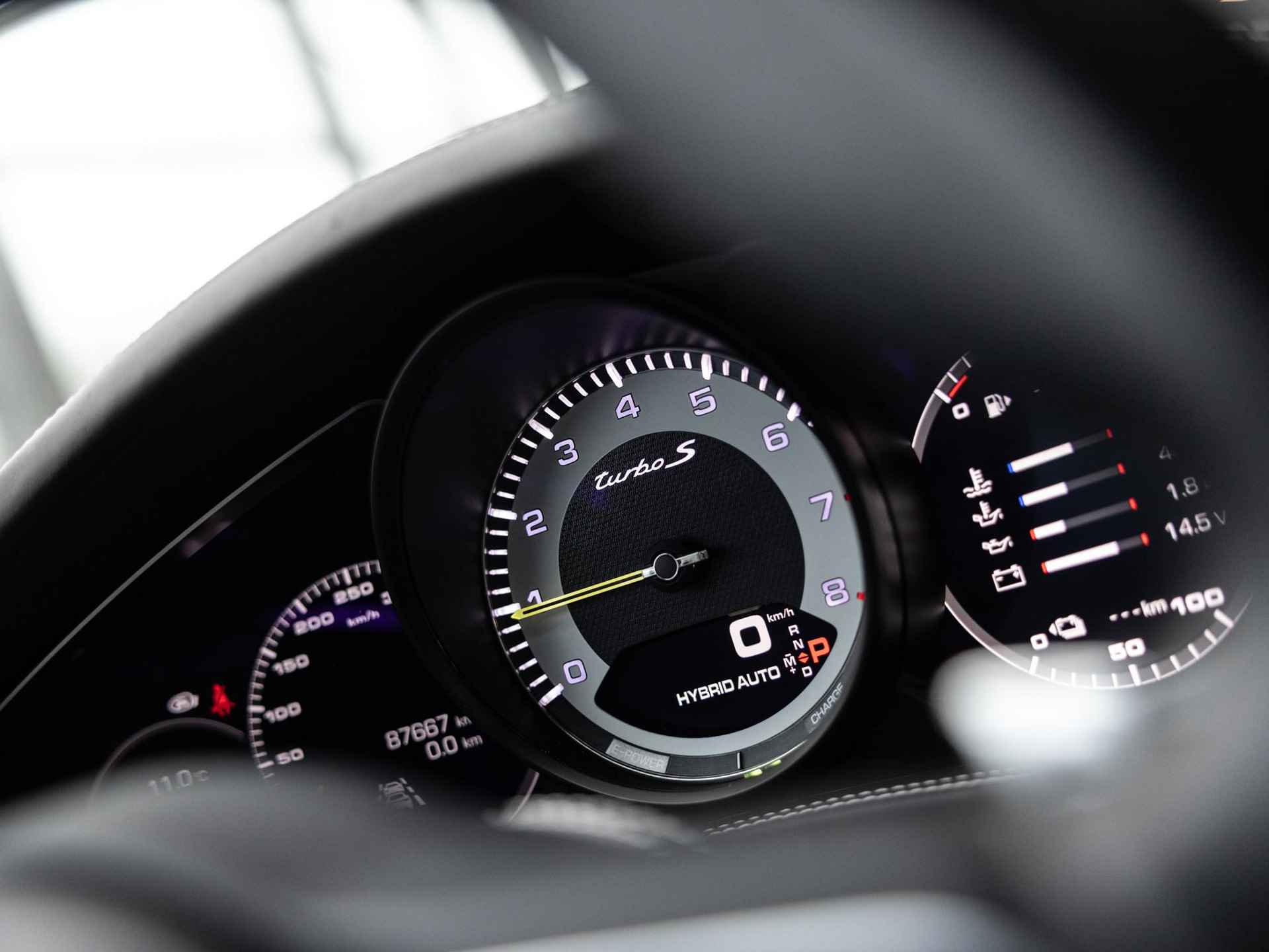 Porsche Panamera 4.0 Turbo S E-Hybrid | SPORTDESIGN | SPORTCHRONO | KRIJTGRIJS | BURMESTER | MASSAGE V EN A | STOELVENTILATIE V EN A | KERAMISCHE REMMEN | SOFTCLOSE | 1E EIG | NL AUTO | - 41/53