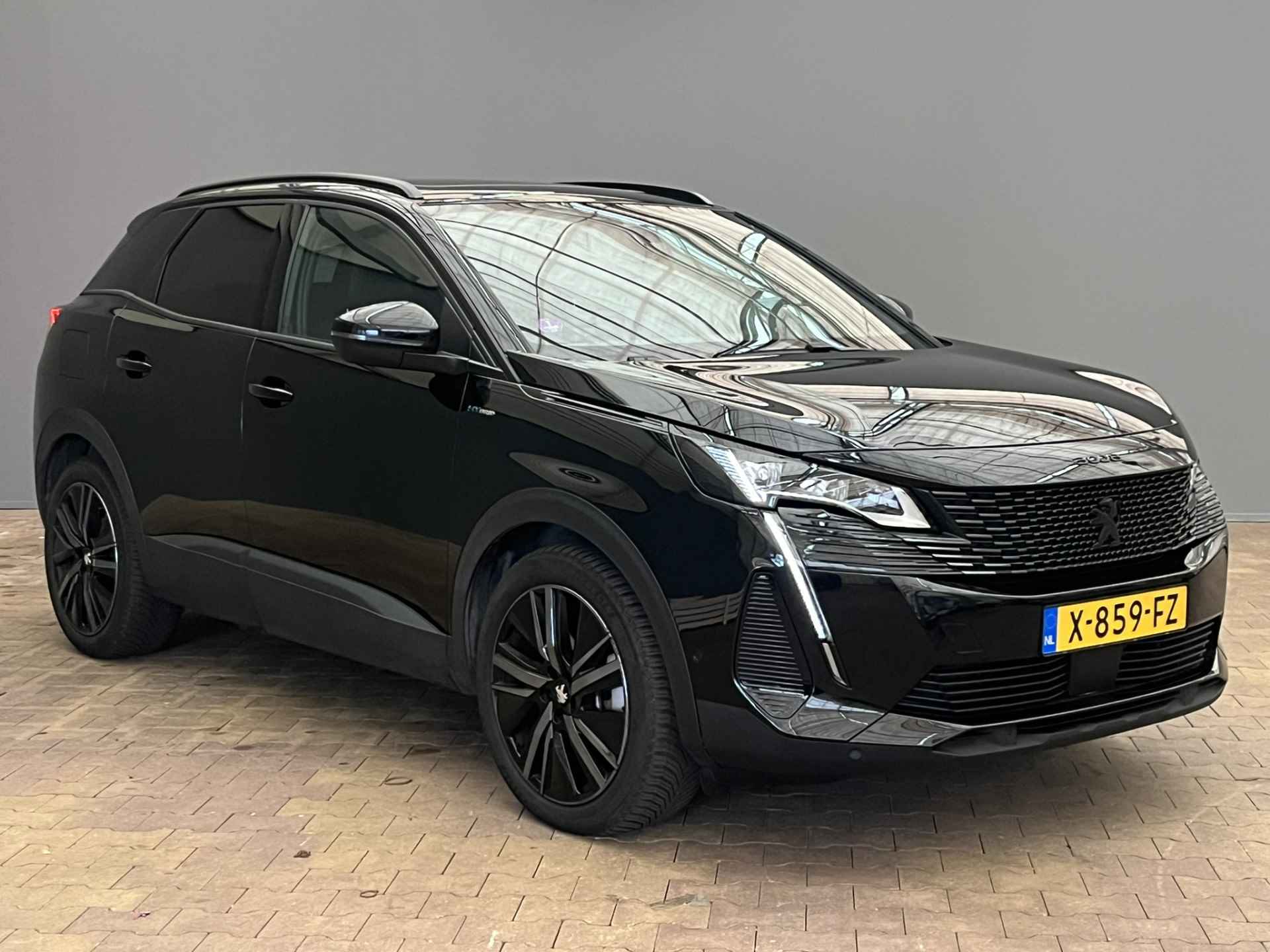 Peugeot 3008 1.6 HYbrid 225 GT | Black Pack | Panoramadak | Keyless | Elek.Klep | Camera | Adaptieve cruise | Clima | Dode hoek | DAB+ | Leder/Stof | 19'' Lichtmetaal | Getint glas | Carplay | 2023 | 23.300KM! | - 40/40