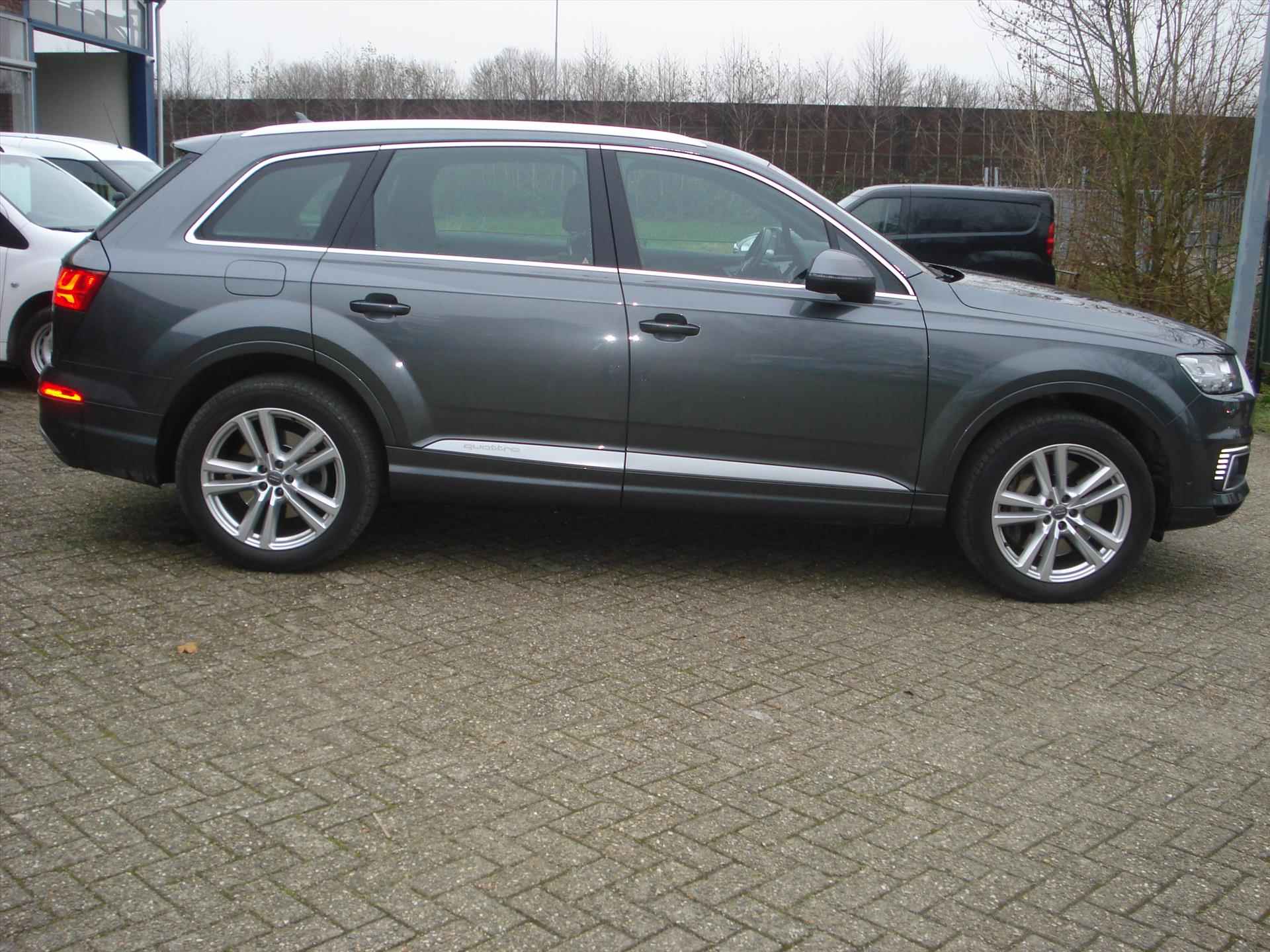 Audi Q7 3.0 TDI 374pk e-tron Quattro Tiptronic - 6/24