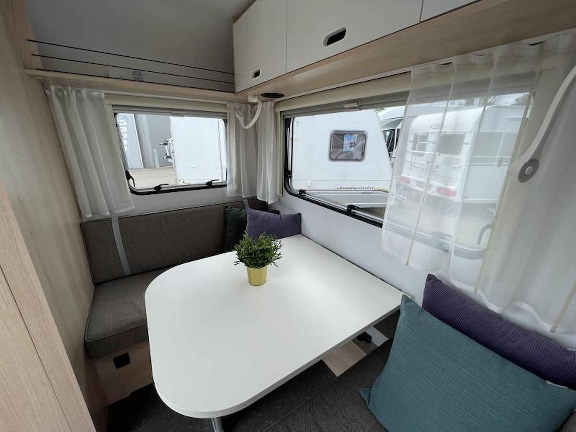 Adria Aviva 390 PS Voortent Fietsendrager - 9/22