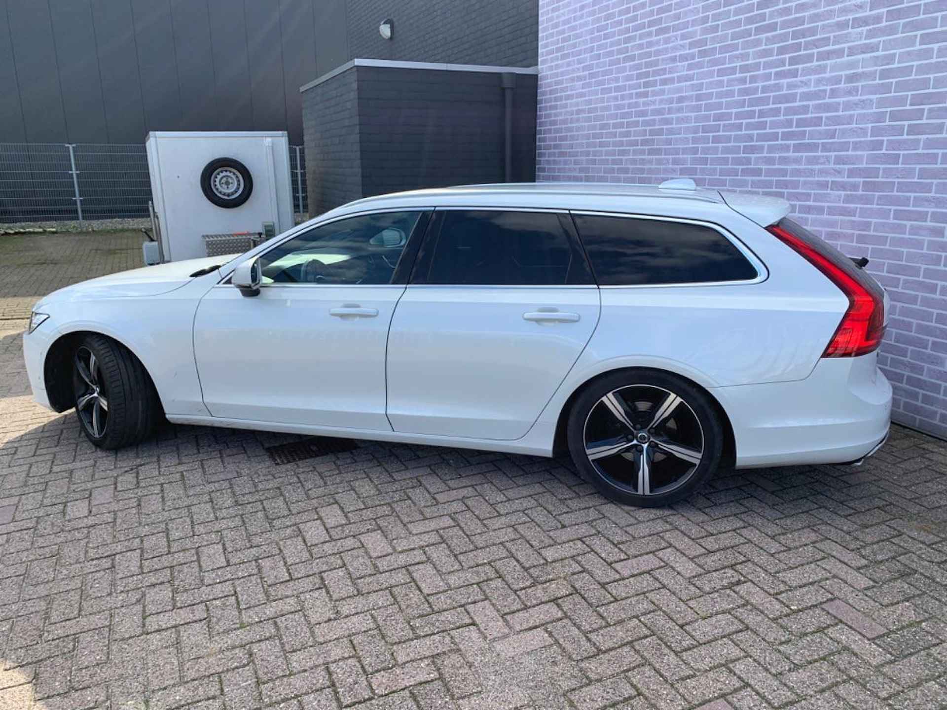 Volvo V90 2.0 D4 R-Design 190PK | Trekhaak | Adaptive cruise control | verwarmde voorstoelen | zitvlak verlengers | AppleCarPlay | Actieve bocht verlichting | Achterbank verwarmd | elektrische achterklep | - 10/10