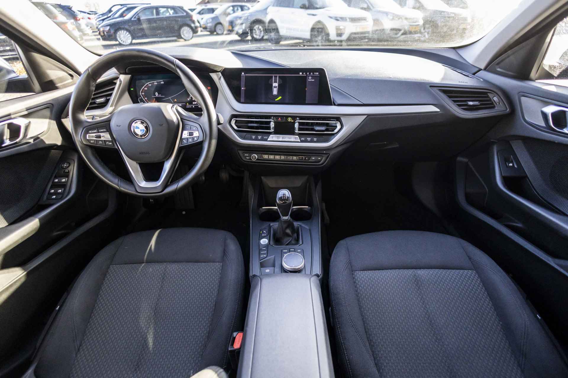 BMW 1-serie 118i Executive Edition | NL Auto | LED | Carplay | DAB - 29/36