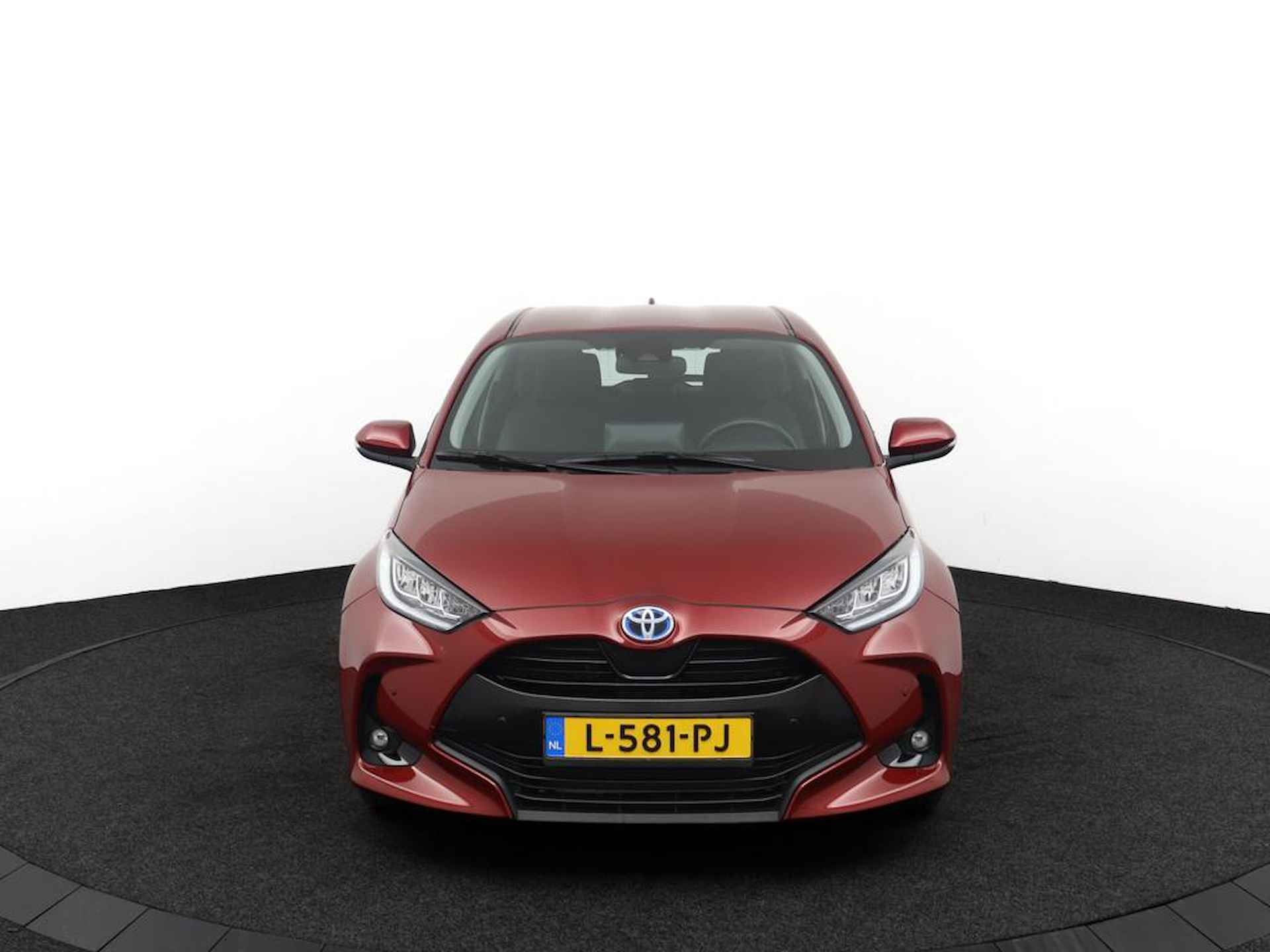 Toyota Yaris 1.5 Hybrid Dynamic | Navigatie | Parkeersensoren | Keyless | Apple carplay - Android auto | - 14/41