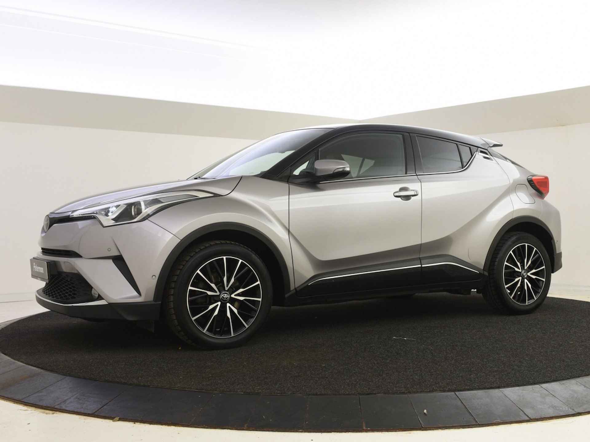 Toyota  C-HR 1.2 First Edition | Navi | JBL | 1300 kg trekgewicht - 10/32