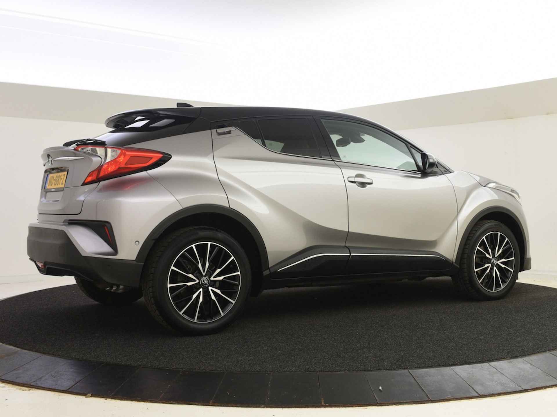 Toyota  C-HR 1.2 First Edition | Navi | JBL | 1300 kg trekgewicht - 13/32