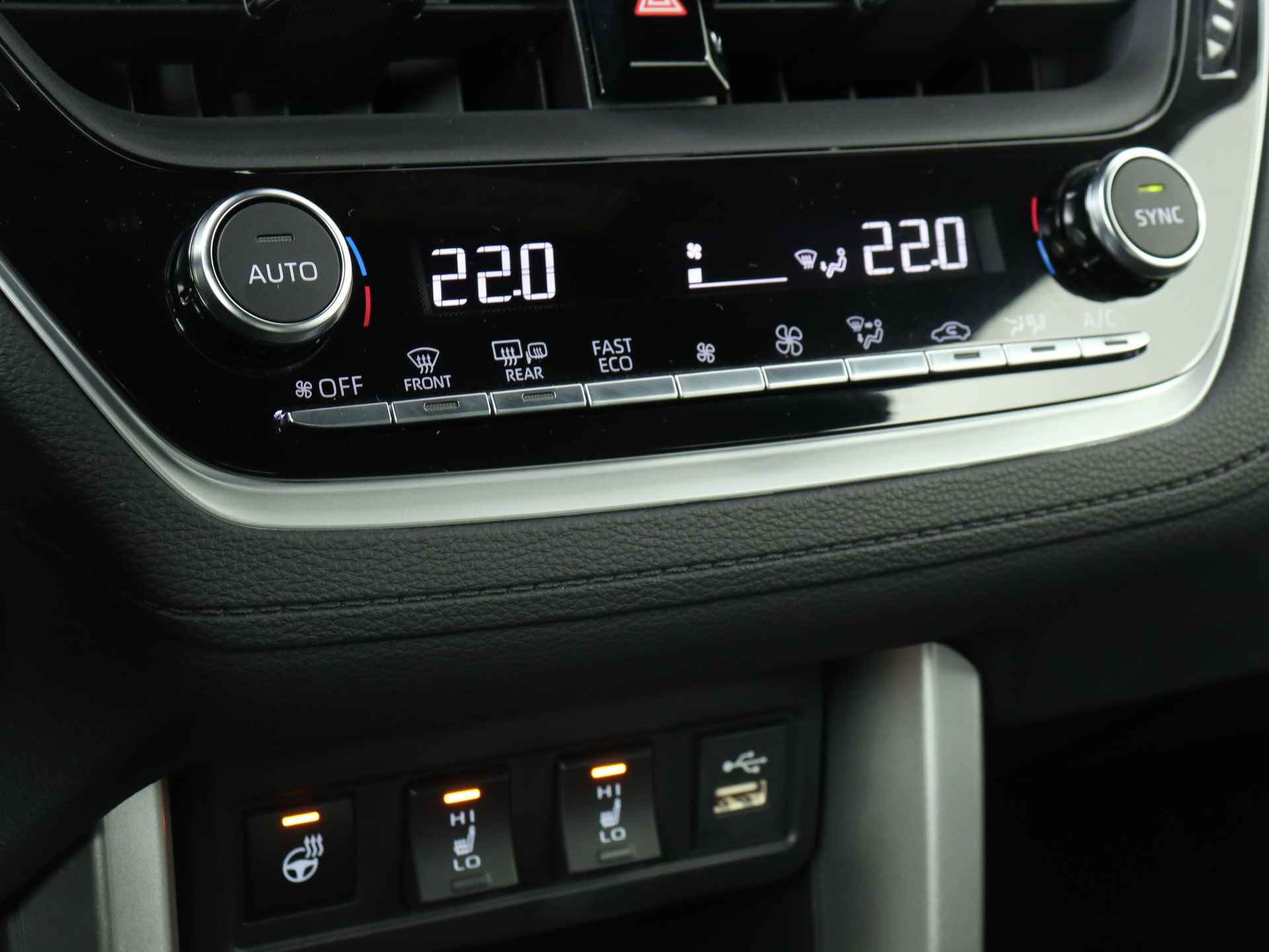 Toyota Corolla Cross 2.0 Hybrid Active Plus Limited | Winter Pack | Cloud Navigatie | Parkeersensoren | - 12/45